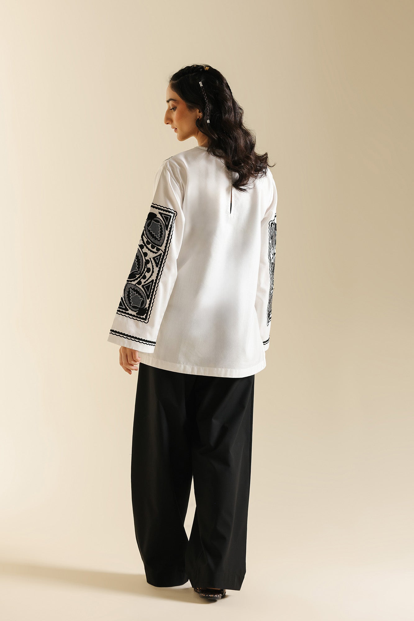 https://cdn.shopify.com/s/files/1/2290/7917/files/E0645-119_3.jpg?v=1762422030