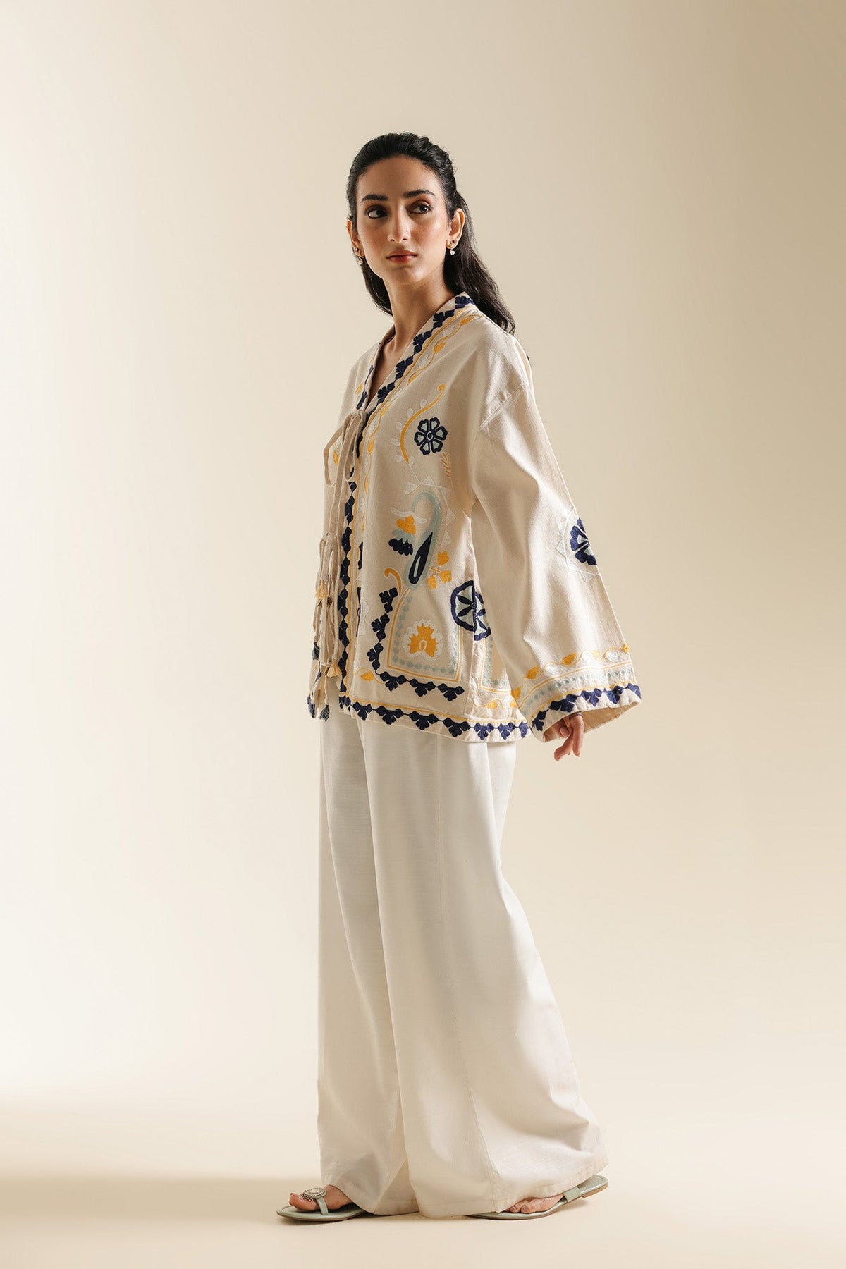 KIMONO (E0671/119/002)