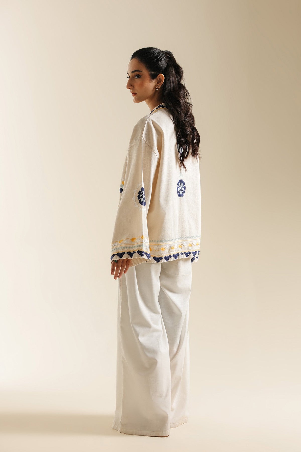 KIMONO (E0671/119/002)
