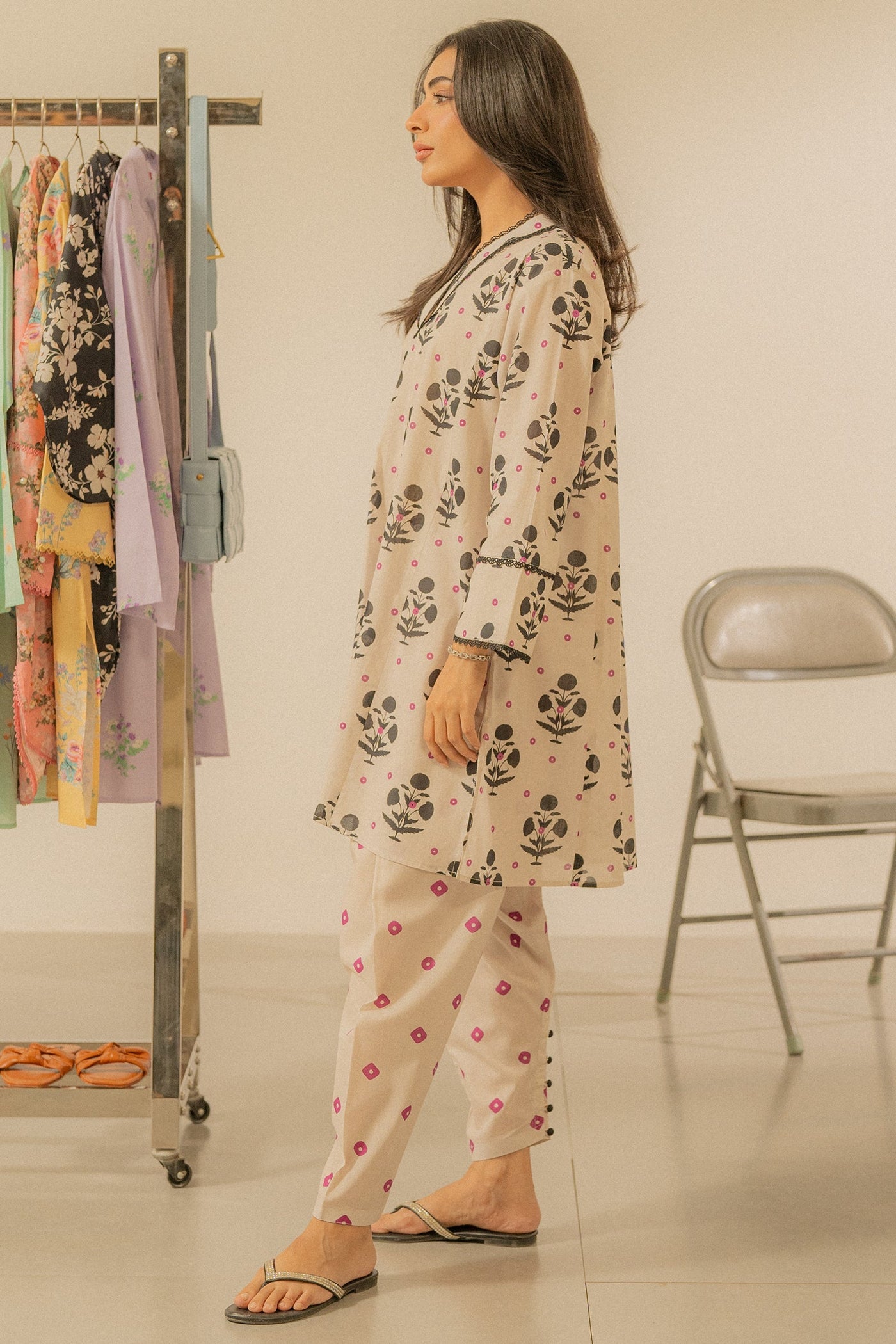 3 Piece Unstitched Embroidered Lawn Suit