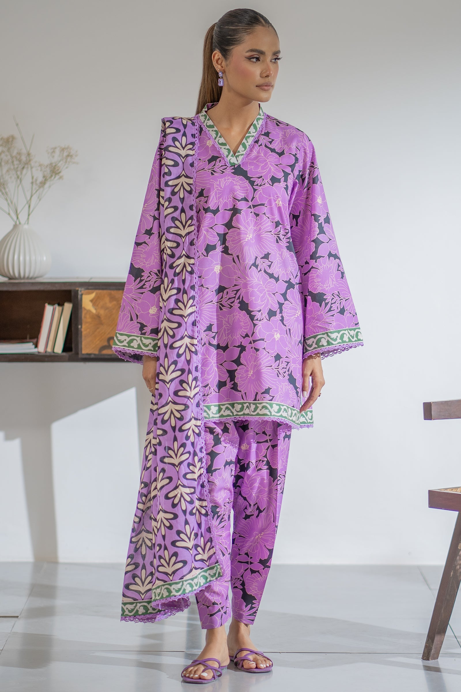 https://cdn.shopify.com/s/files/1/0568/3308/1529/files/E06902-PR0.jpg?v=1754978833