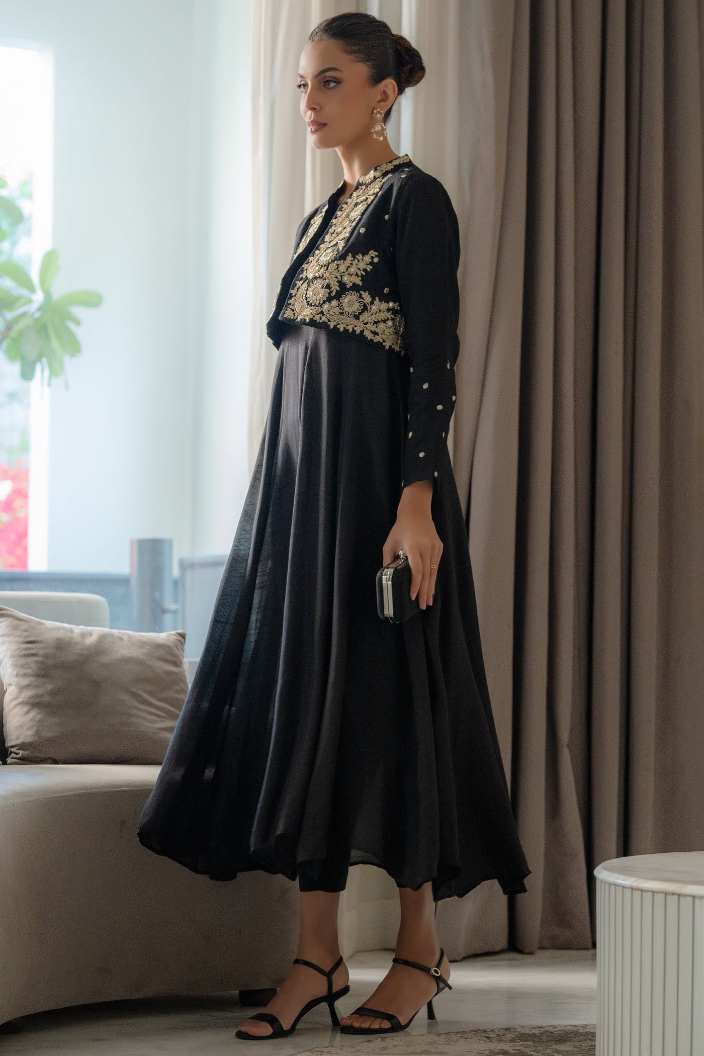 https://cdn.shopify.com/s/files/1/0568/3308/1529/files/E06924_3.jpg?v=1772083960