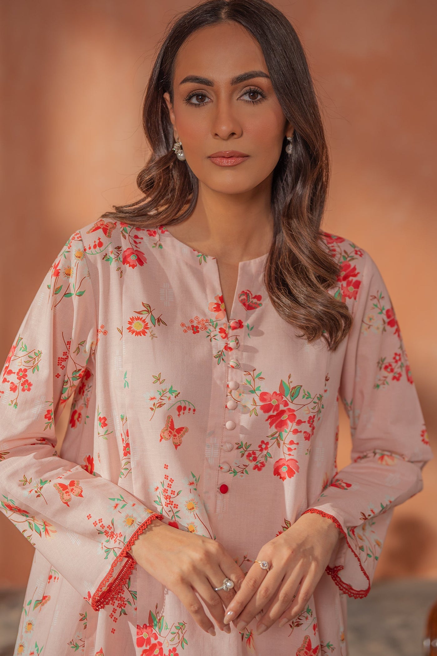 https://cdn.shopify.com/s/files/1/0568/3308/1529/files/E07027-BP0-4.jpg?v=1770961952