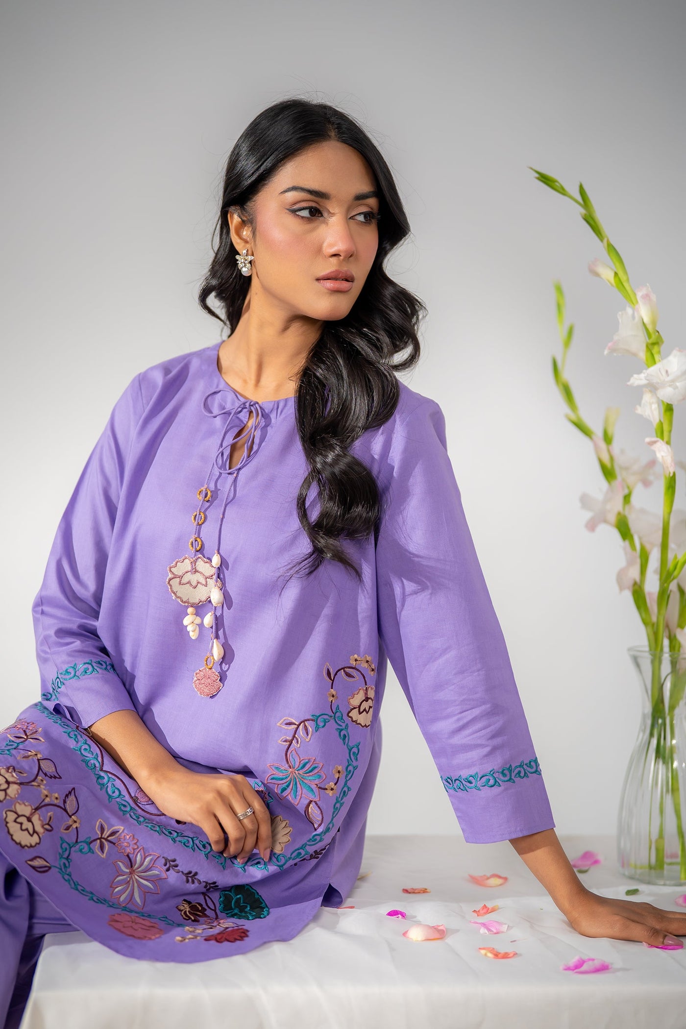 https://cdn.shopify.com/s/files/1/0568/3308/1529/files/E07061-LL0-3.jpg?v=1771923714