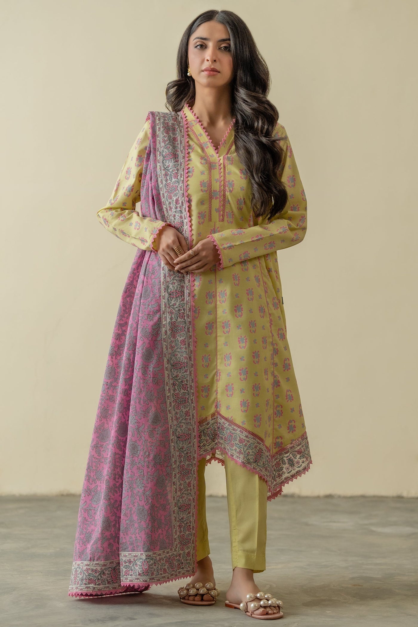 https://cdn.shopify.com/s/files/1/0568/3308/1529/files/E07071yellow_3.jpg?v=1772098831