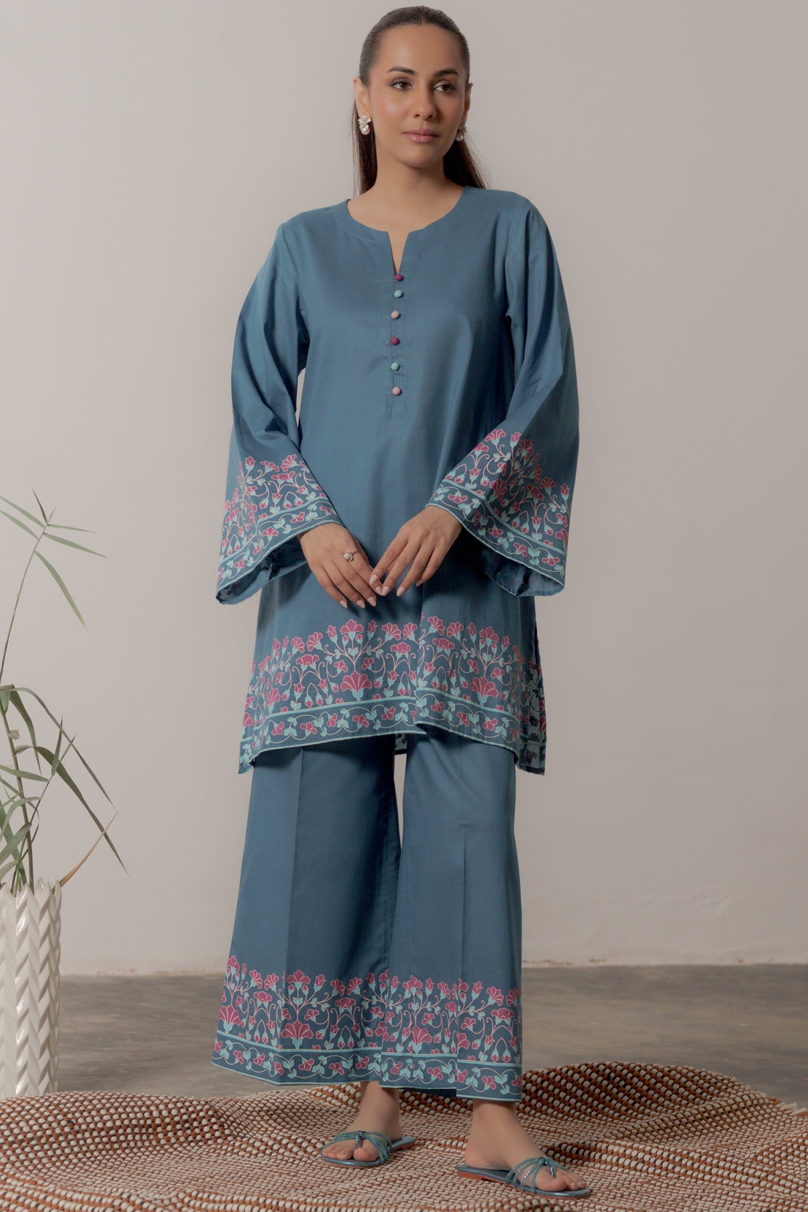 Floweryard 2 piece