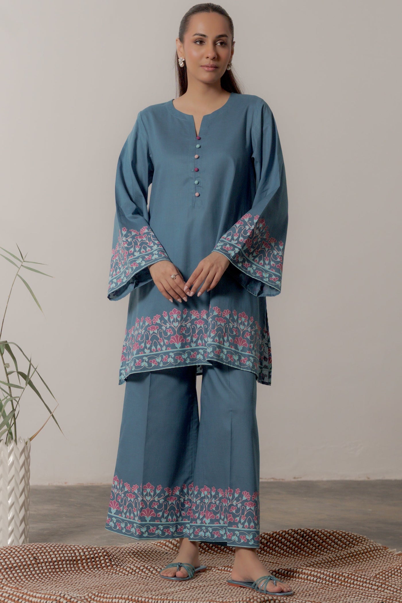 Floweryard 2 piece