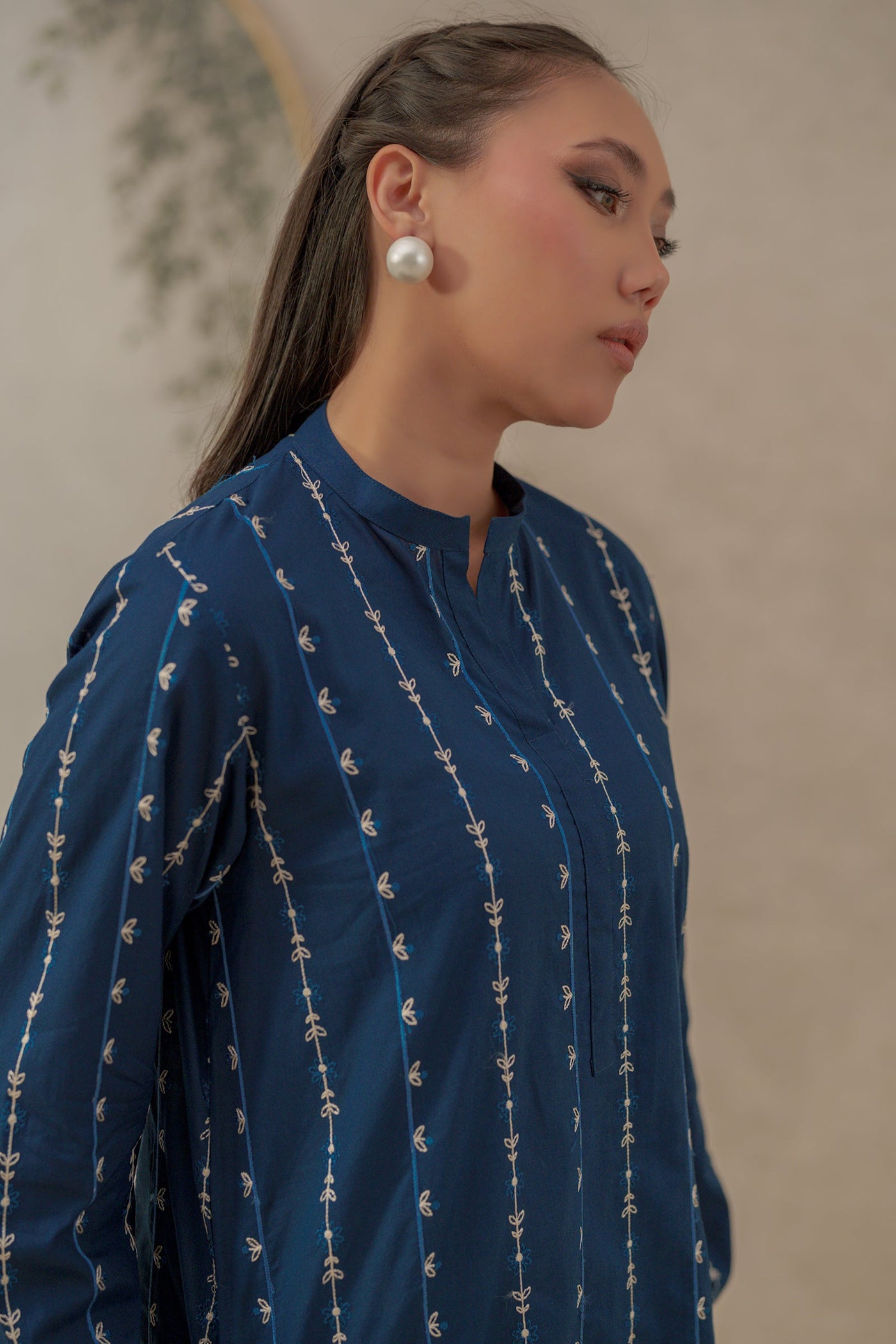 https://cdn.shopify.com/s/files/1/0568/3308/1529/files/E07095-NB0-2.jpg?v=1777625007