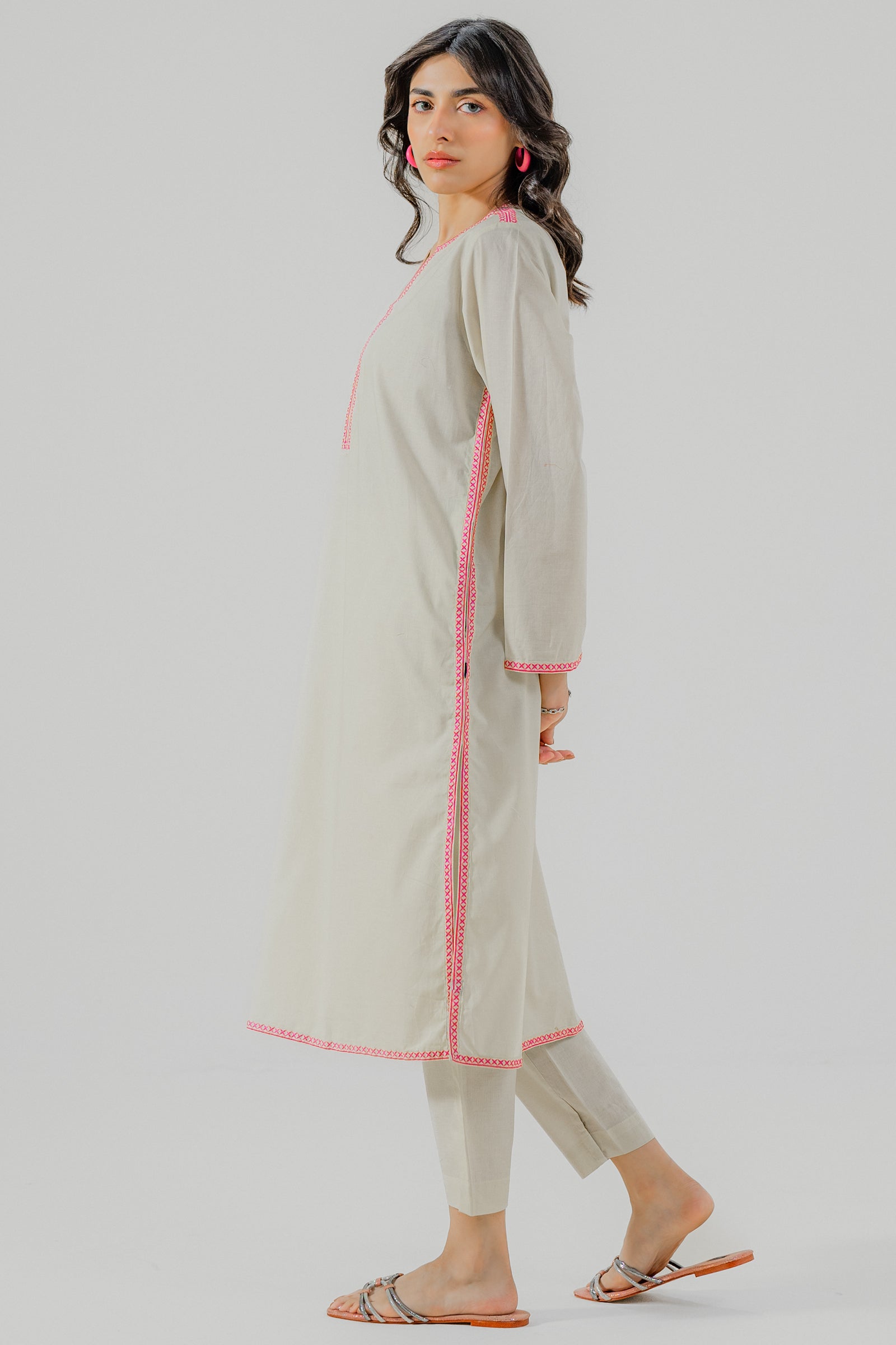 Trimmed 2 piece