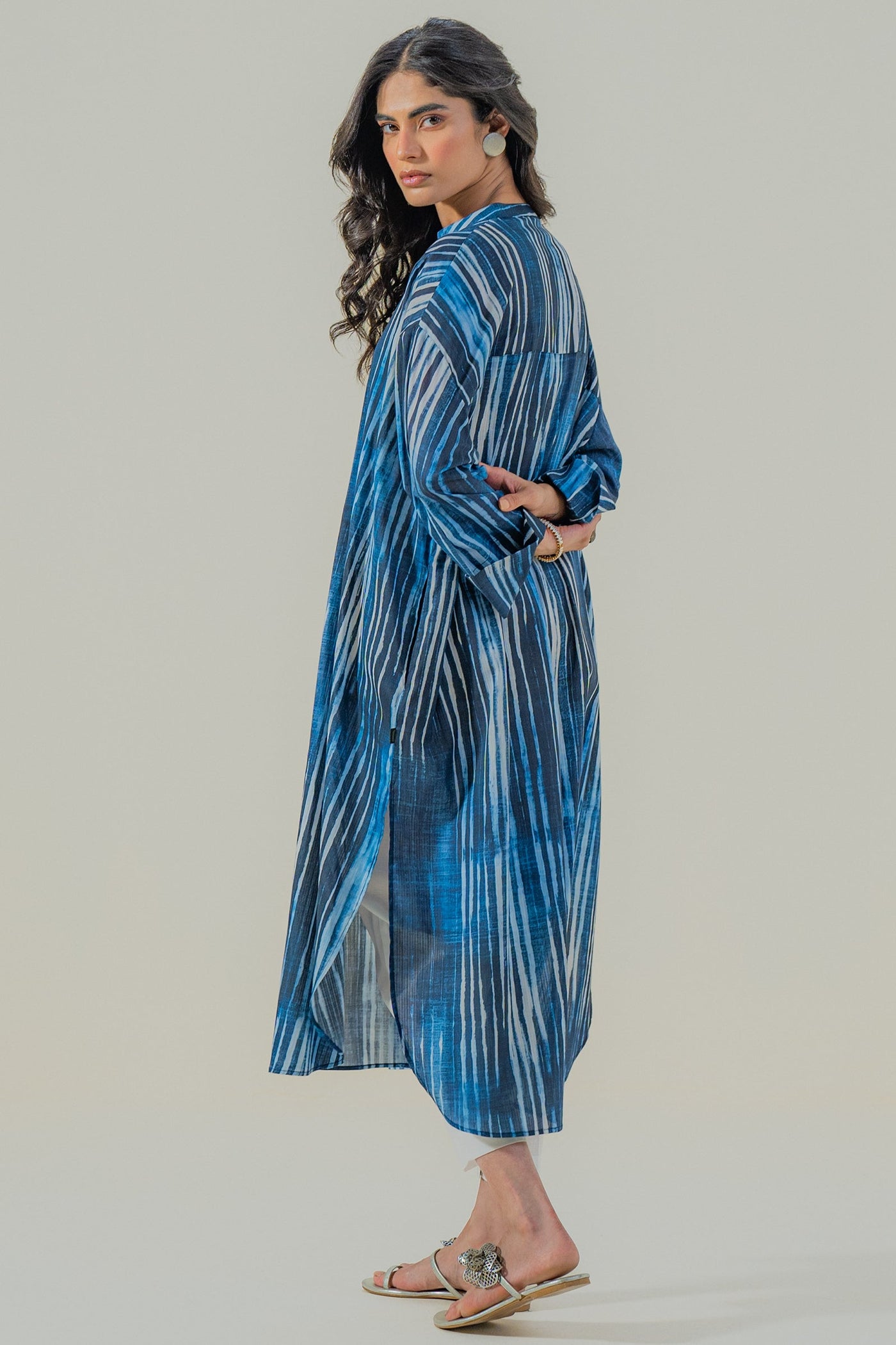 https://cdn.shopify.com/s/files/1/0568/3308/1529/files/E07178-NB0-5.jpg?v=1780658737