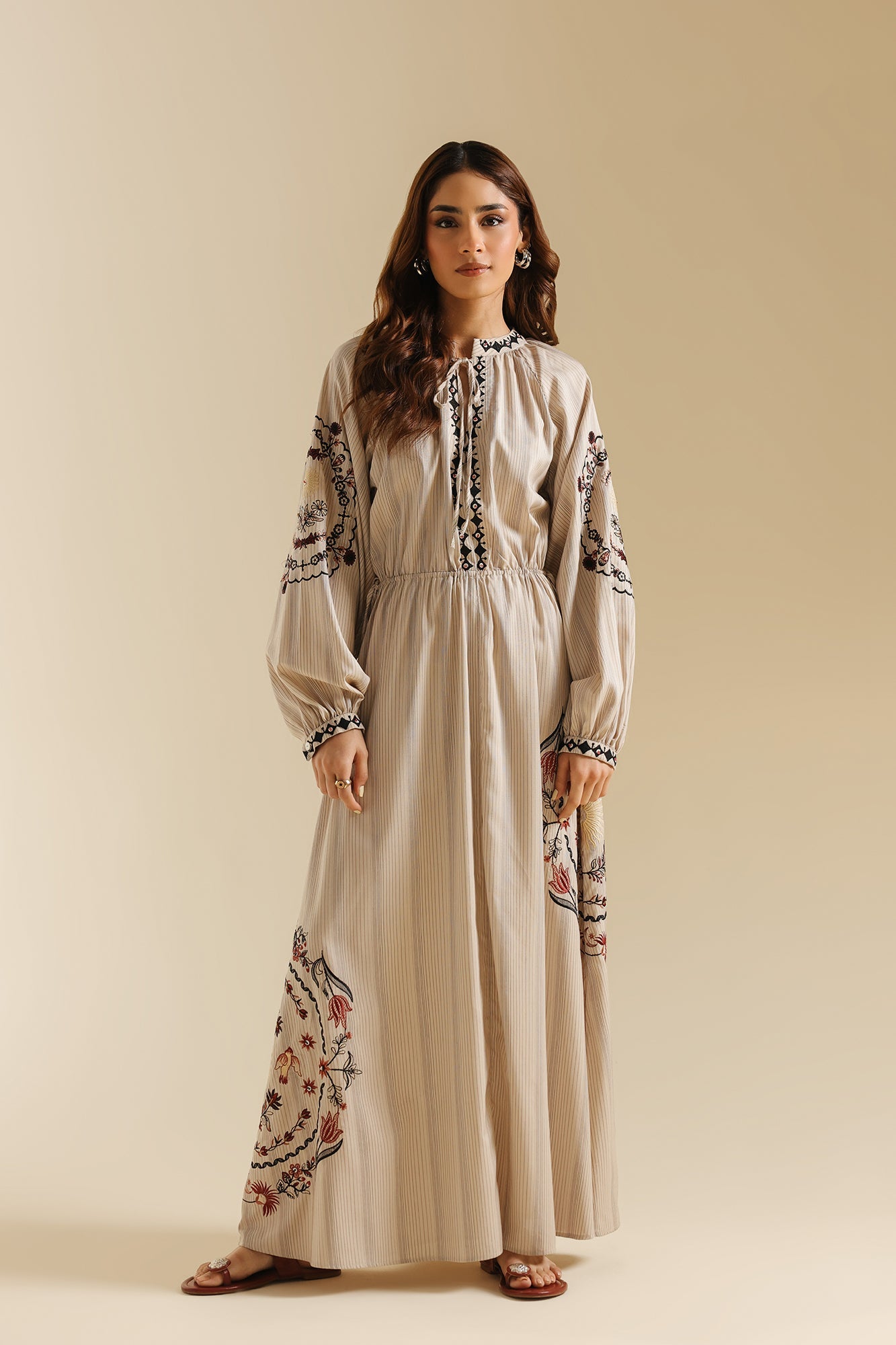 DRESS (E0718/119/004)