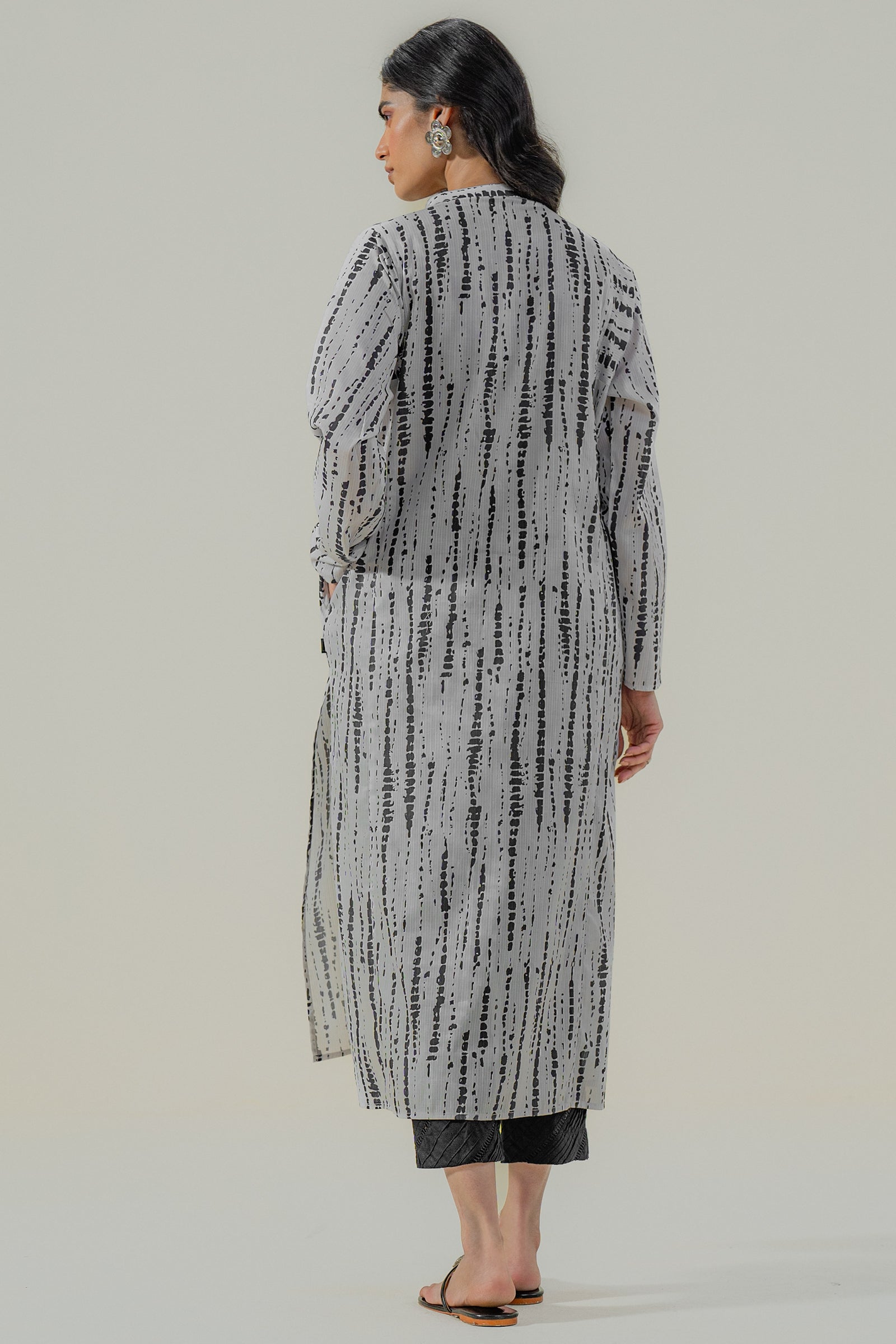 https://cdn.shopify.com/s/files/1/0568/3308/1529/files/E07191-WHT-5.jpg?v=1780658814