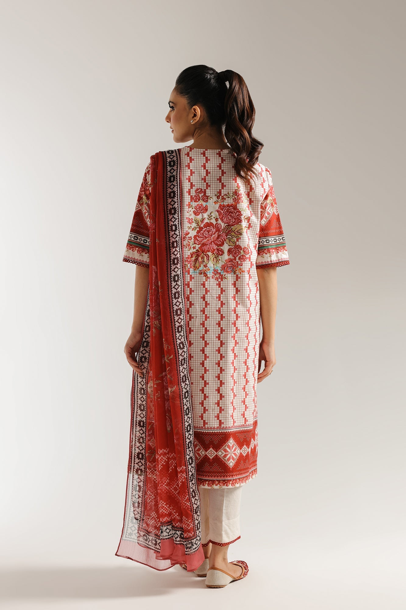 EMBROIDERED SUIT (E0726/203/305)