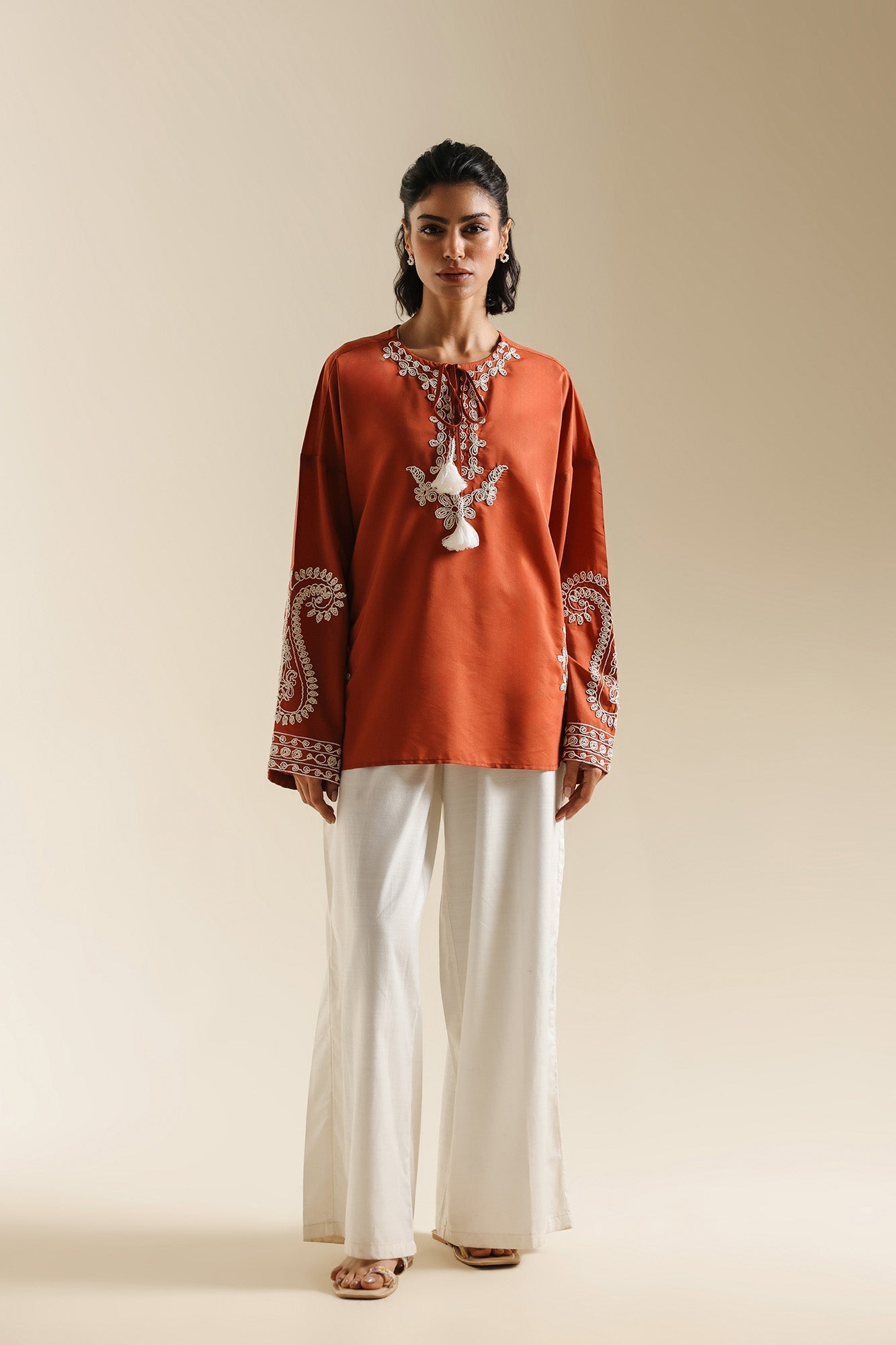 KURTI (E0733/119/204)