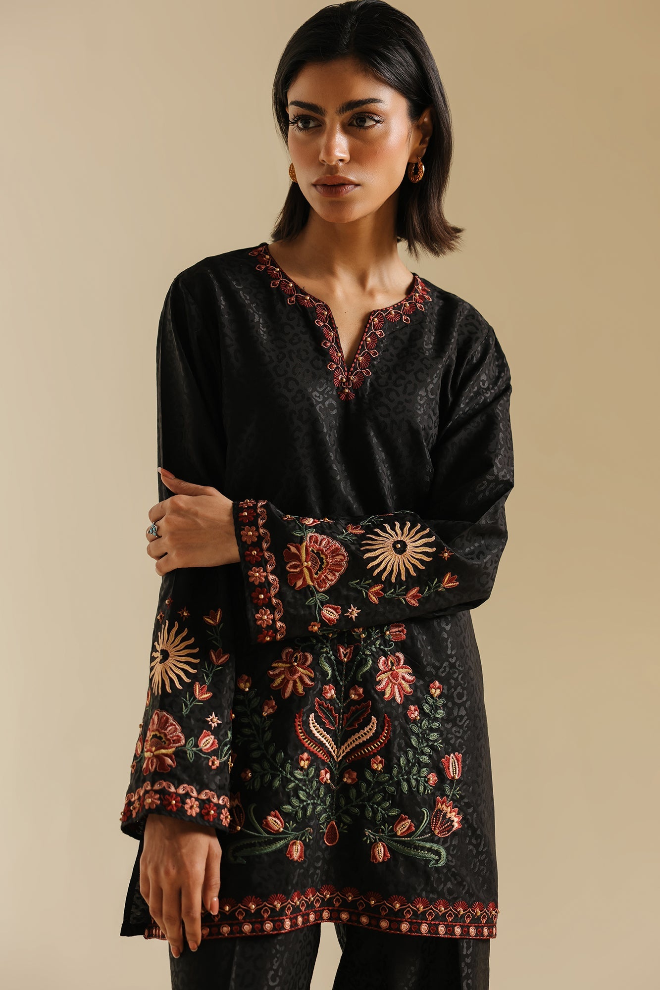 https://cdn.shopify.com/s/files/1/2290/7917/files/E0742-119-902_4.jpg?v=1772606834