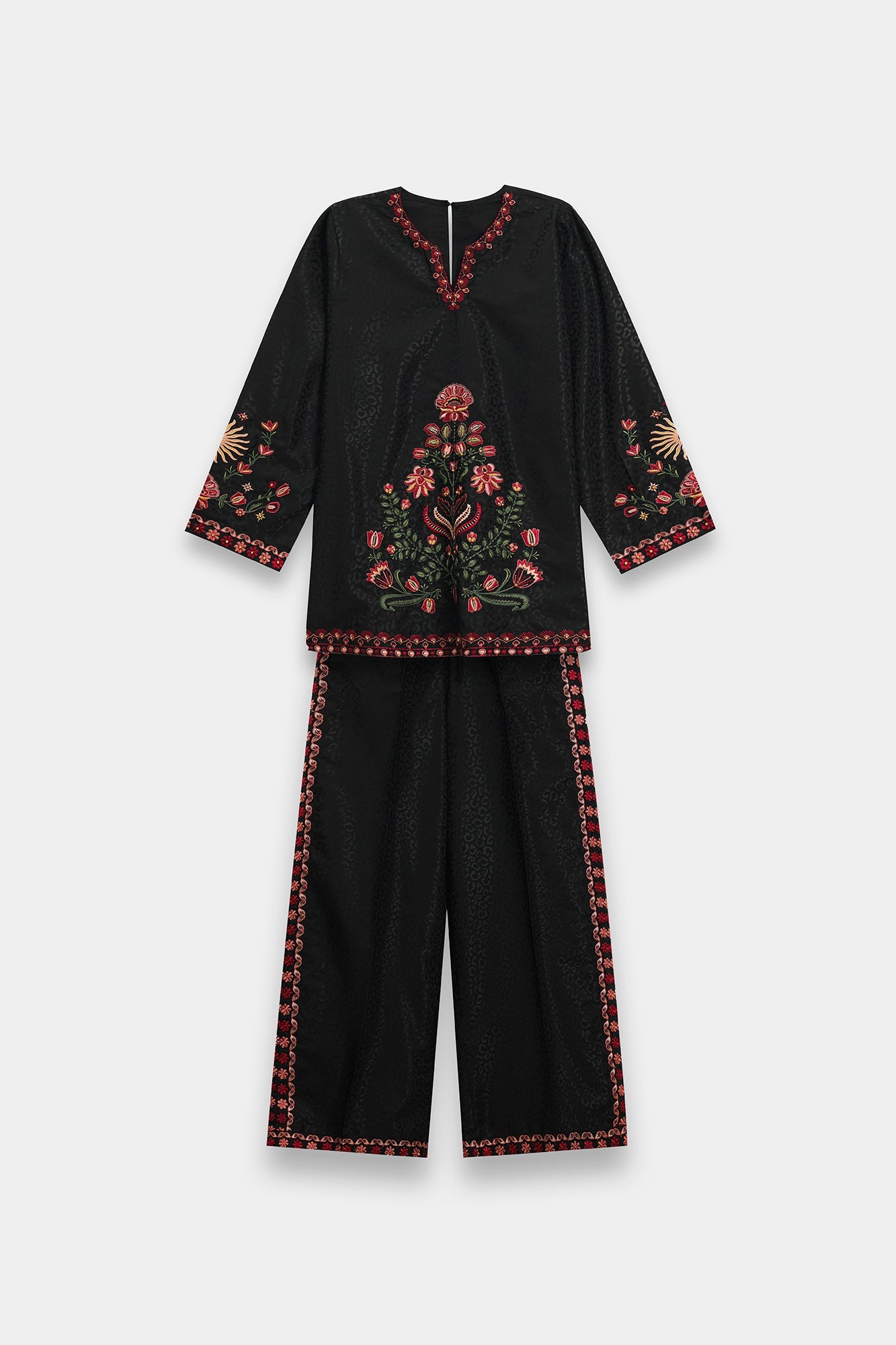 https://cdn.shopify.com/s/files/1/2290/7917/files/E0742-119_6.jpg?v=1772606564