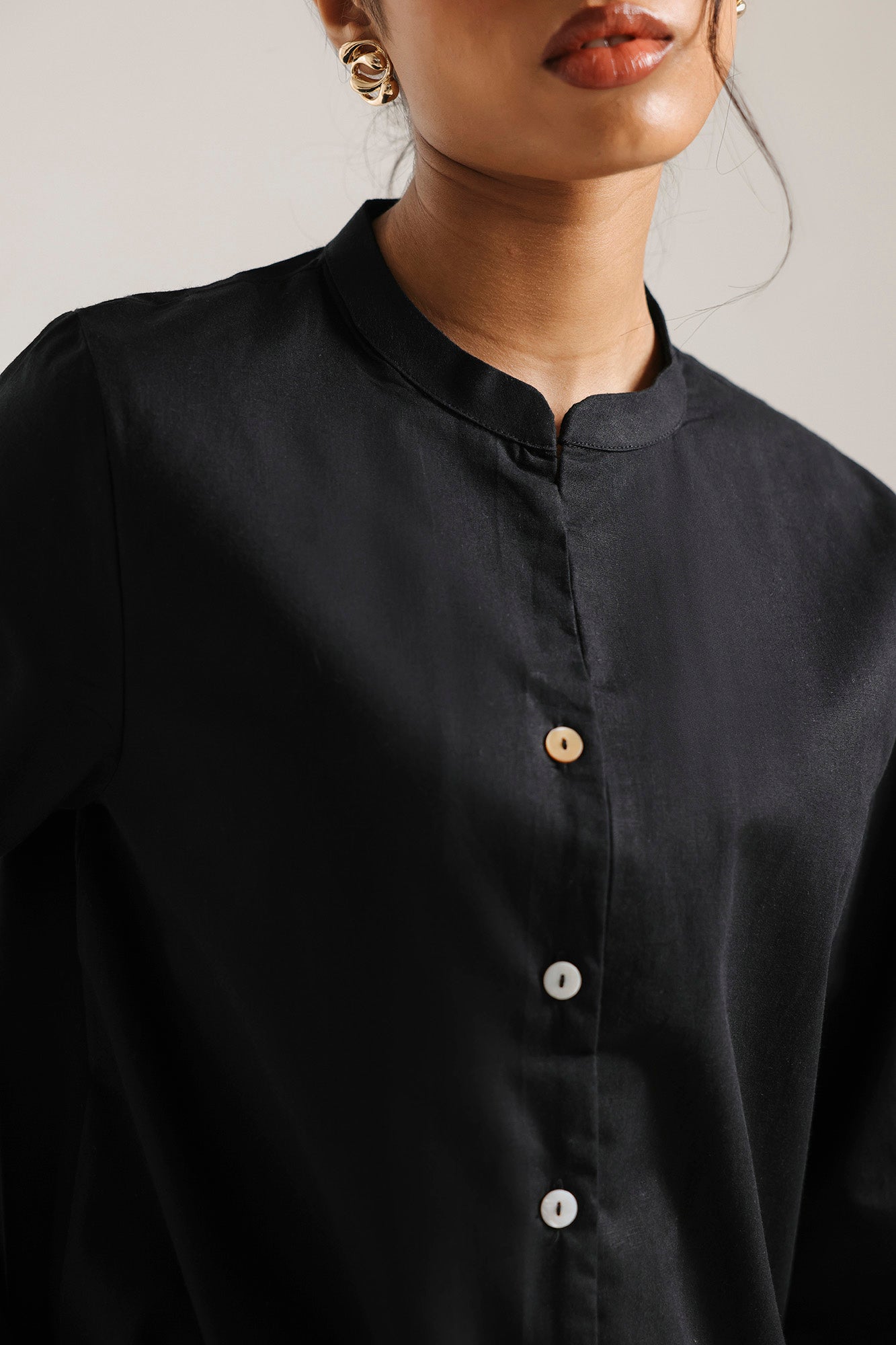 https://cdn.shopify.com/s/files/1/2290/7917/files/E0760-116-901_5.jpg?v=1781676415