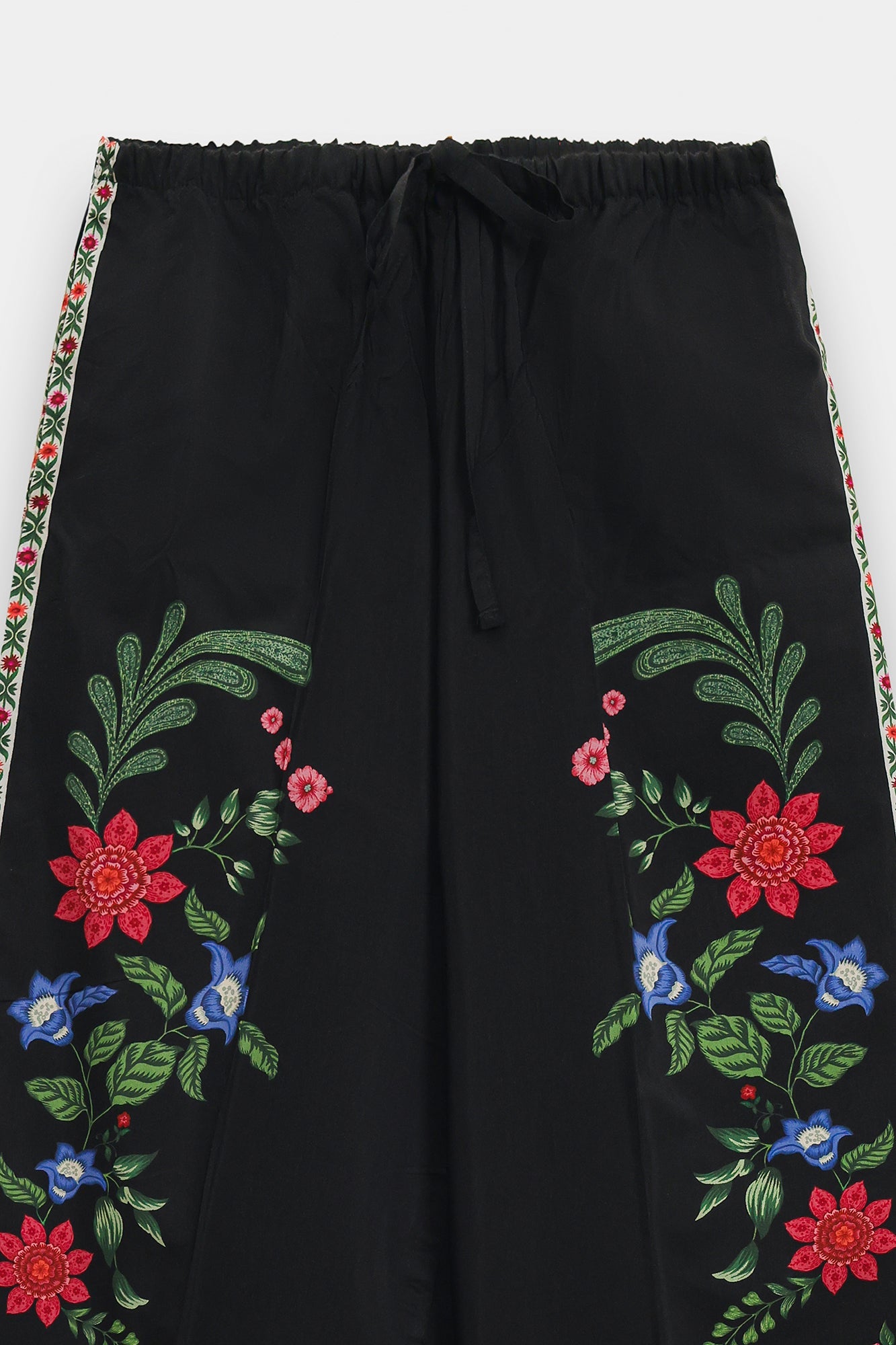 https://cdn.shopify.com/s/files/1/2290/7917/files/E0774-119-902_6_40439589-75d4-4371-888f-d1e2081f5e83.jpg?v=1771219417