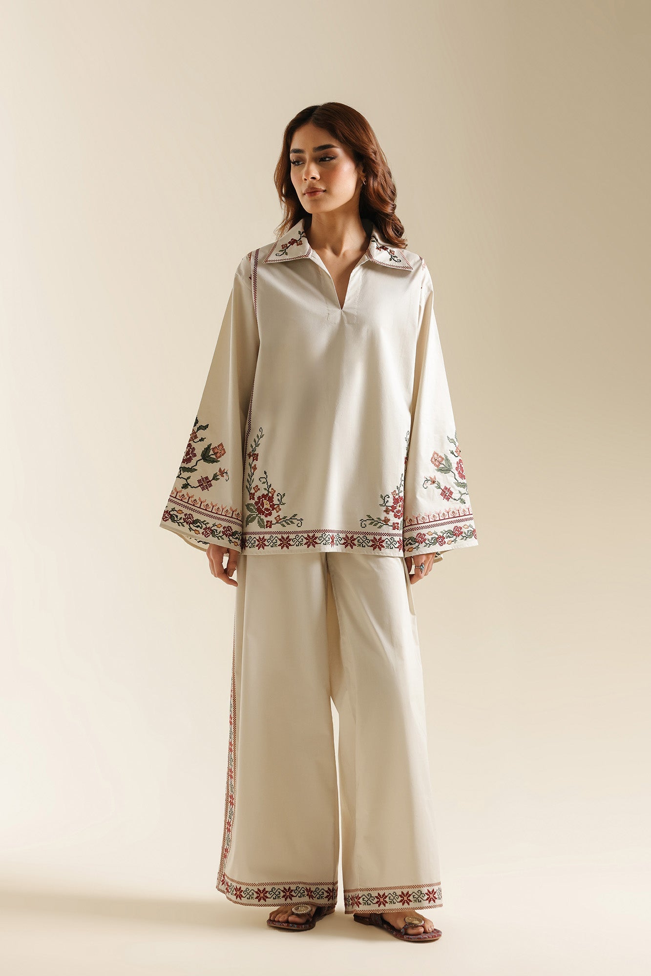 https://cdn.shopify.com/s/files/1/2290/7917/files/E0779-119_1.jpg?v=1771238478