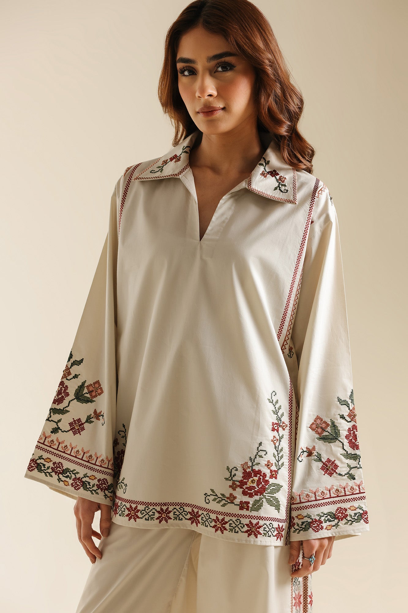EMBROIDERED SUIT (E0779/119/006)