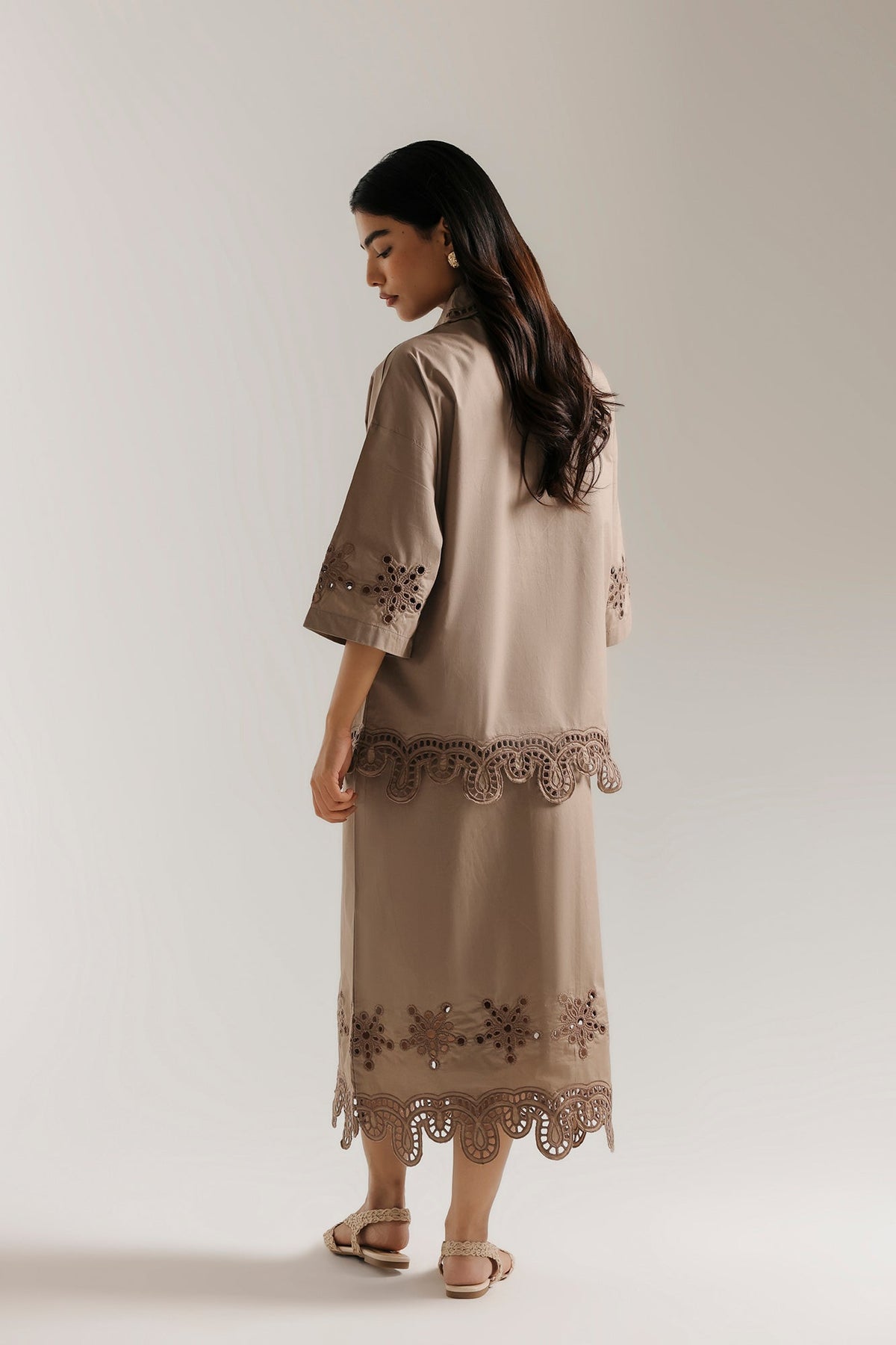 EMBROIDERED SUIT (E0781/106/805)