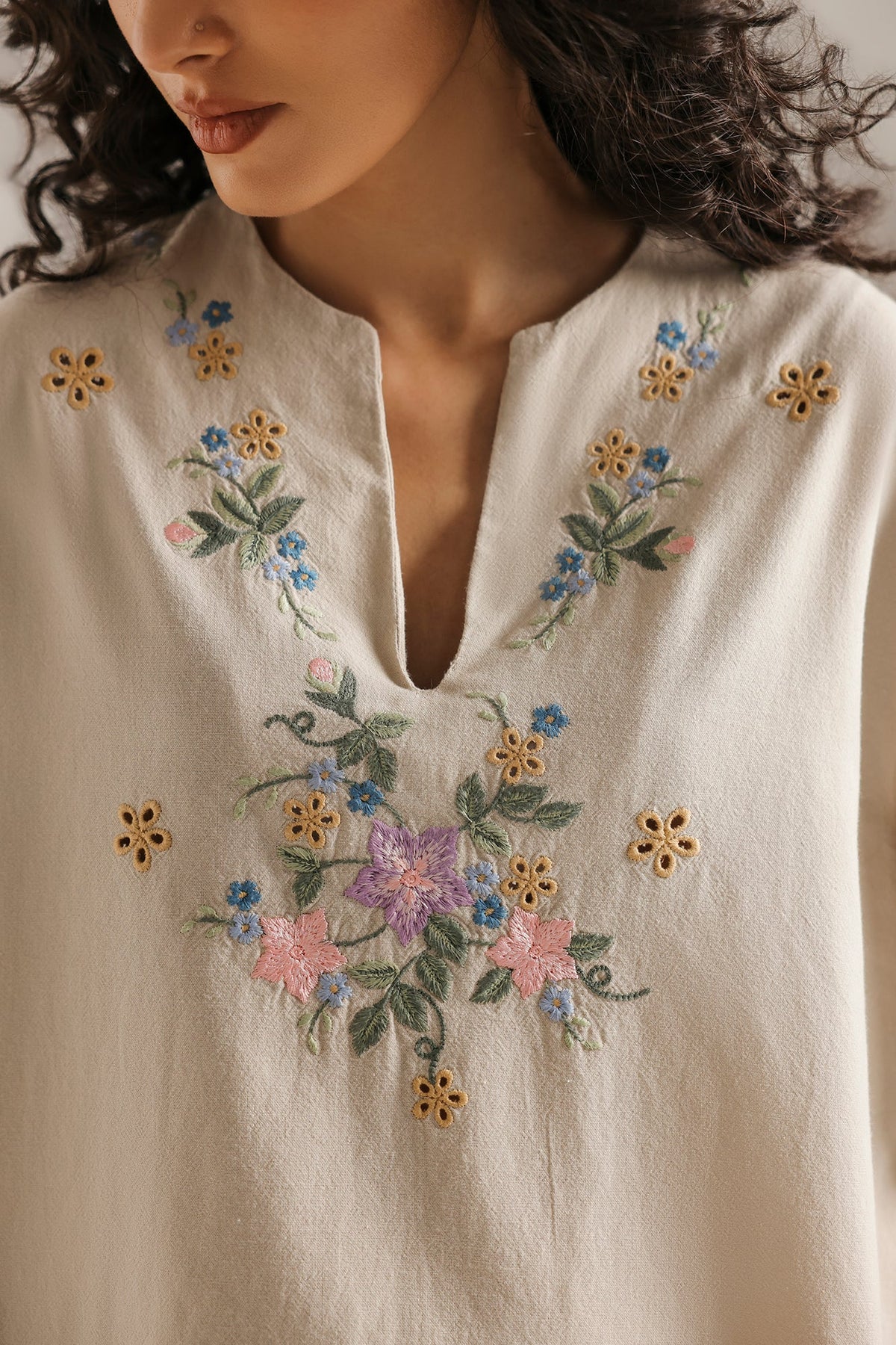 EMBROIDERED SUIT (E0785-106-006)