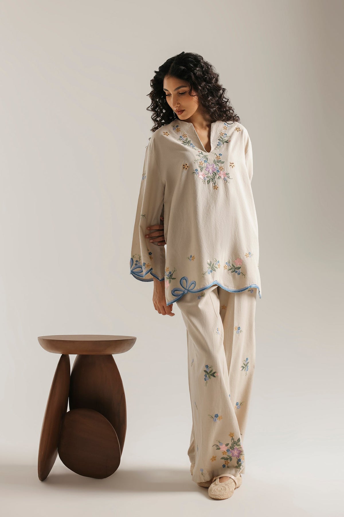 EMBROIDERED SUIT (E0785-106-006)
