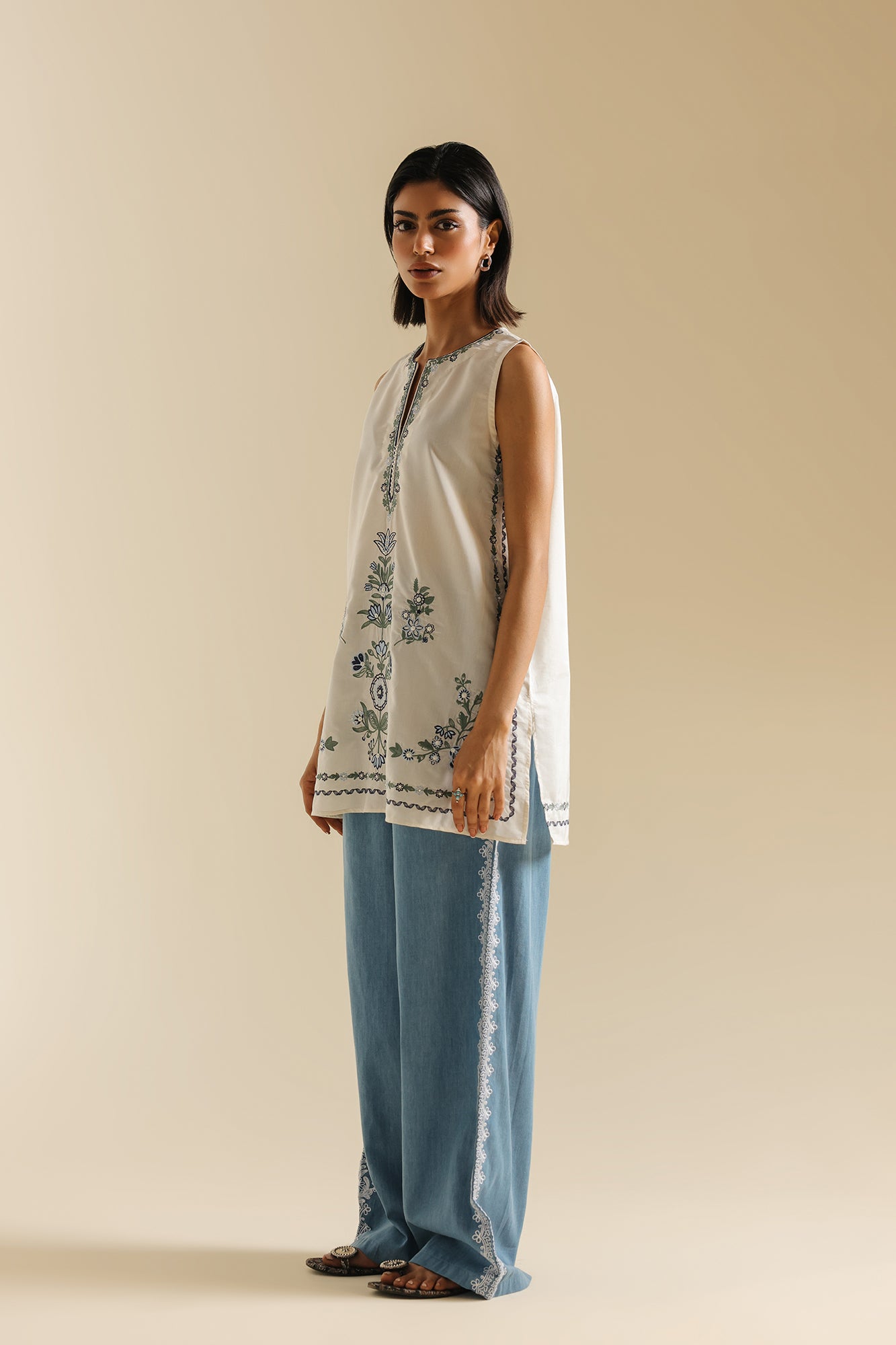 https://cdn.shopify.com/s/files/1/2290/7917/files/E0787-119-004_2.jpg?v=1772607630