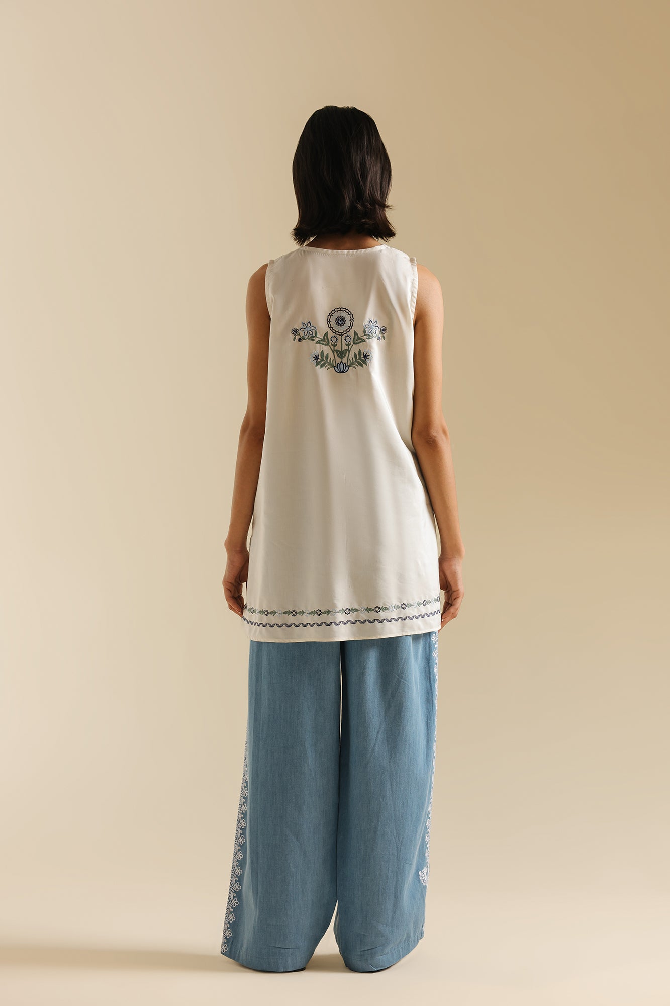https://cdn.shopify.com/s/files/1/2290/7917/files/E0787-119-004_3.jpg?v=1772607630