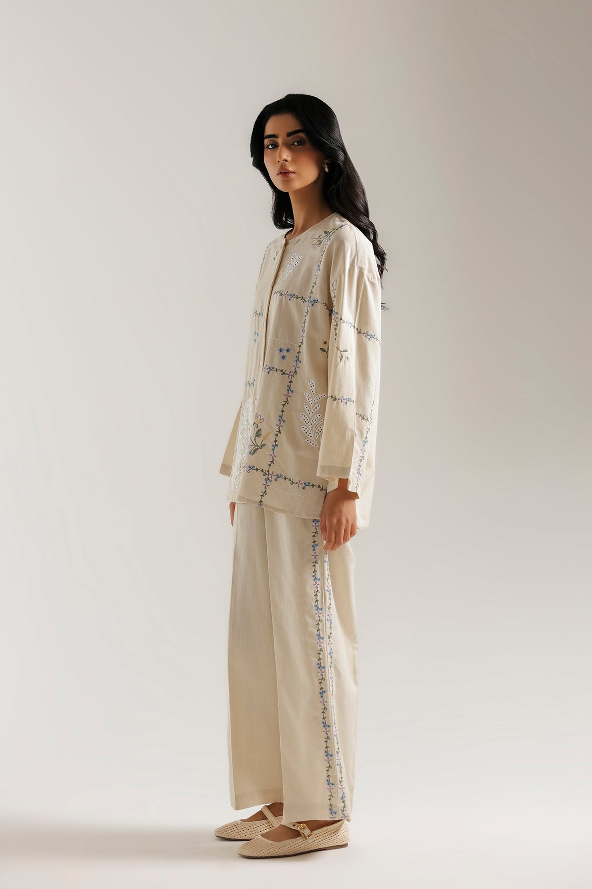 EMBROIDERED SUIT (E0804-106-005)