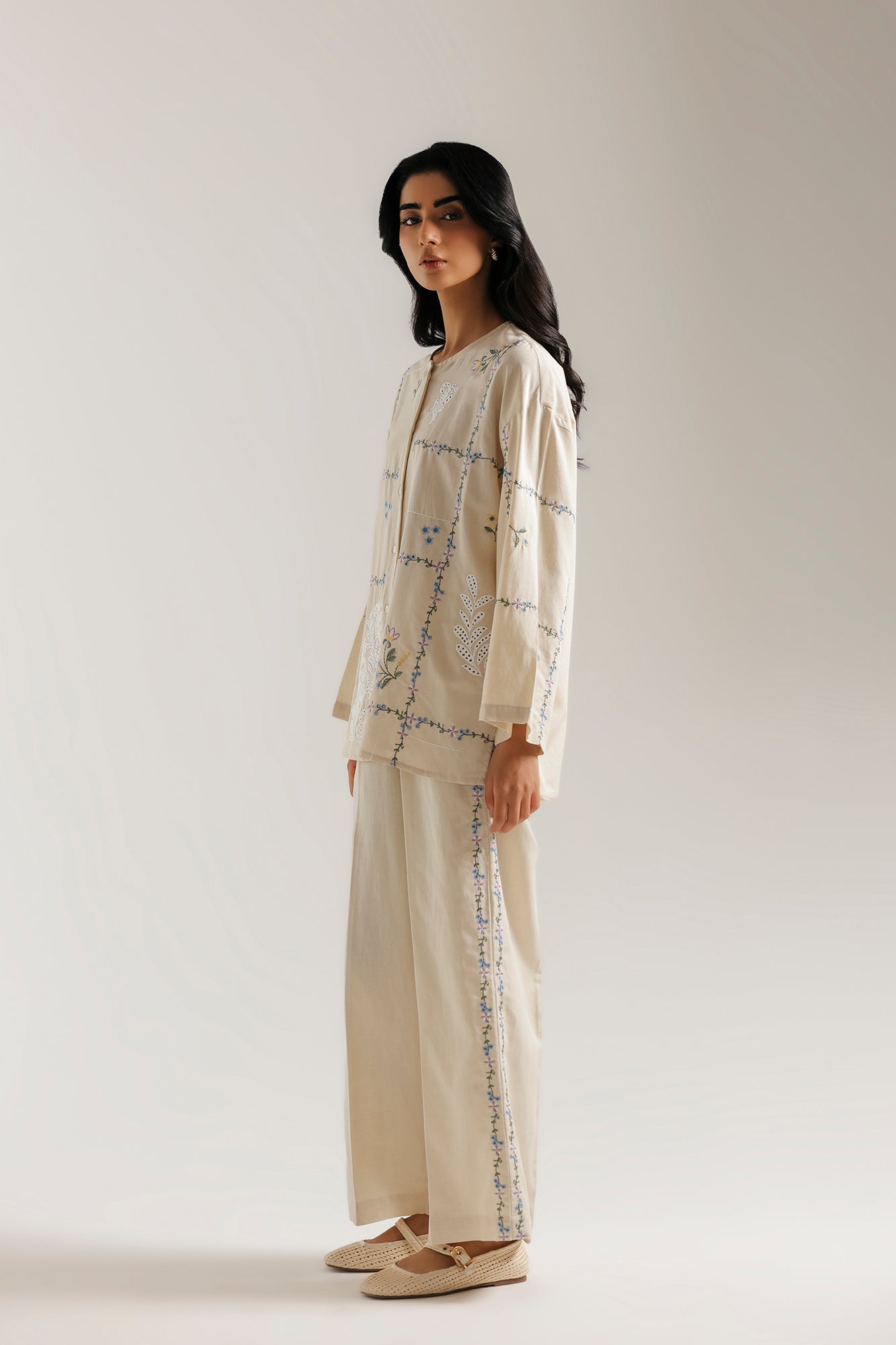 EMBROIDERED SUIT (E0804-106-005)
