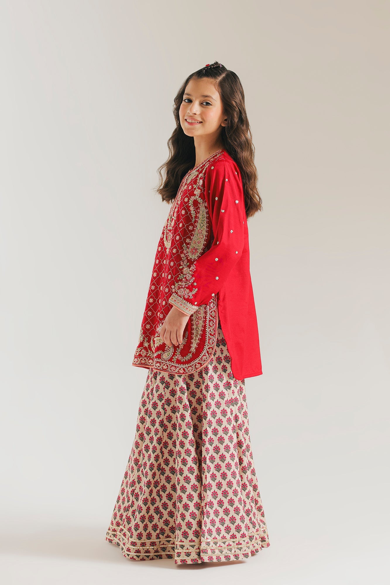 EMBROIDERED SUIT (E0807/404/301 E0807/304/301)