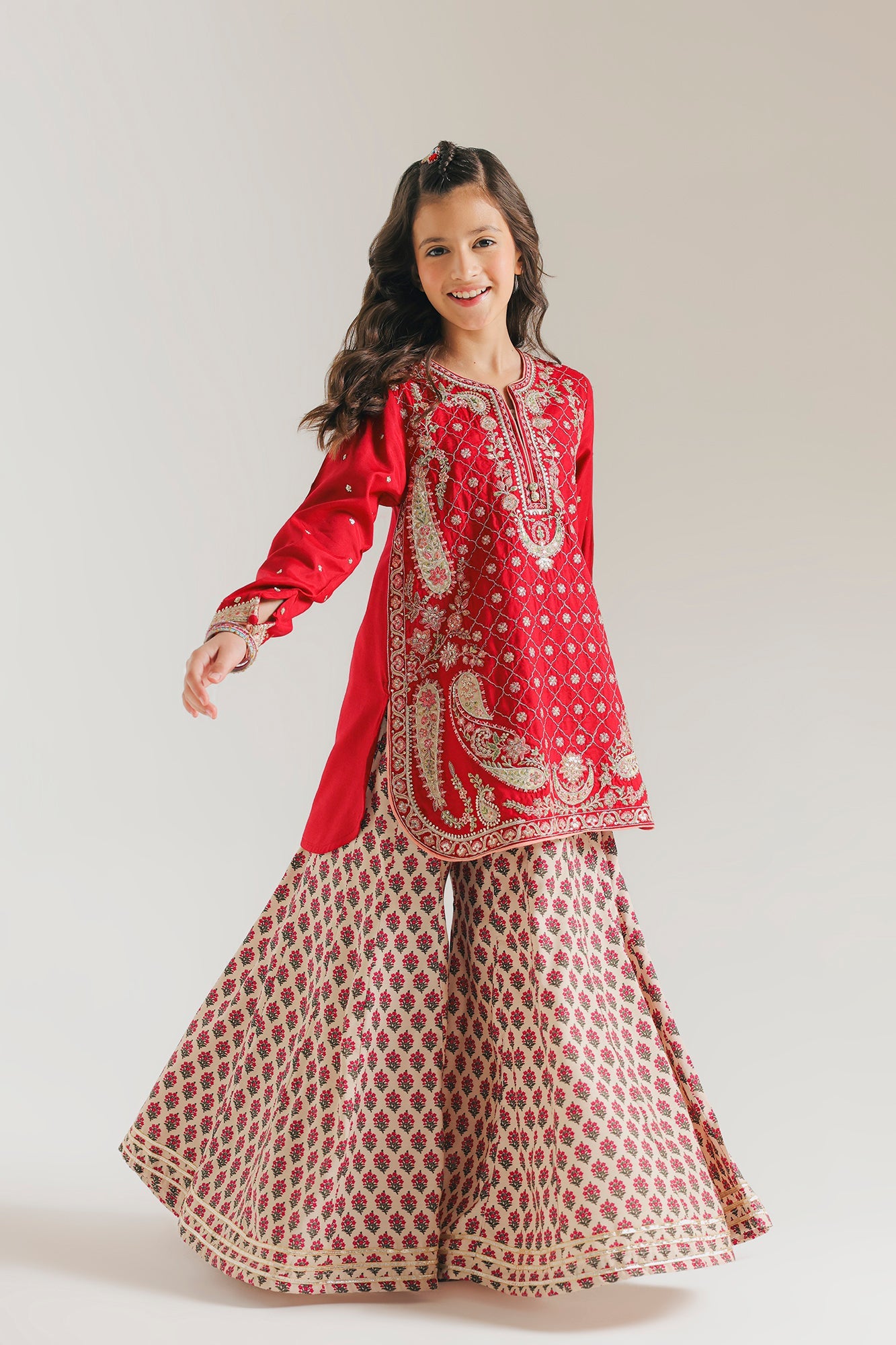 EMBROIDERED SUIT (E0807/404/301 E0807/304/301)