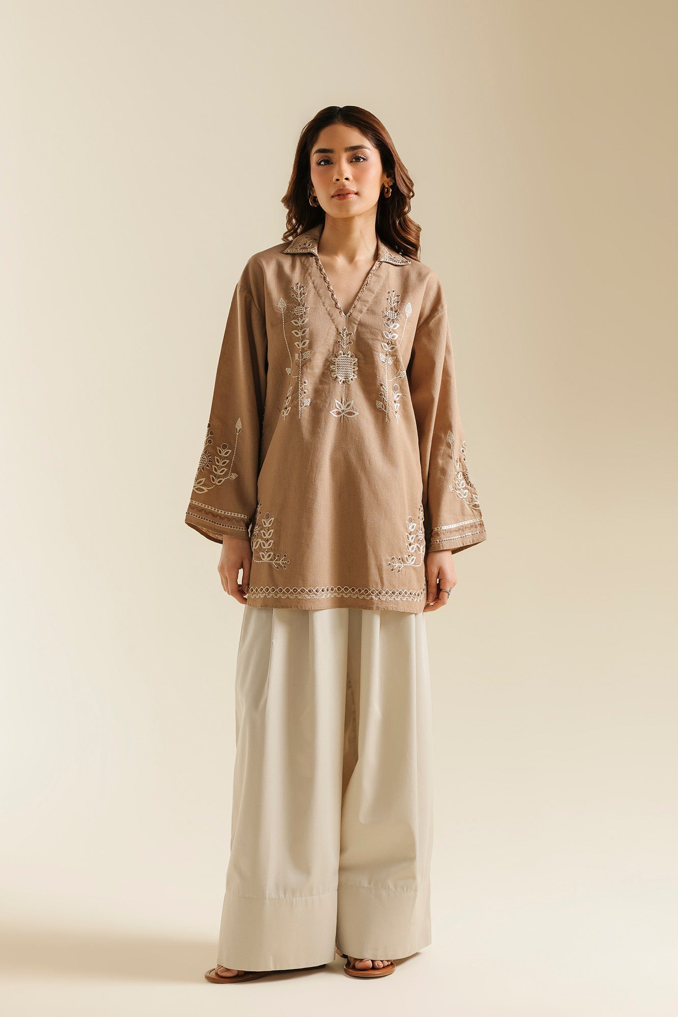 EMBROIDERED TOP (E0810/119/108)