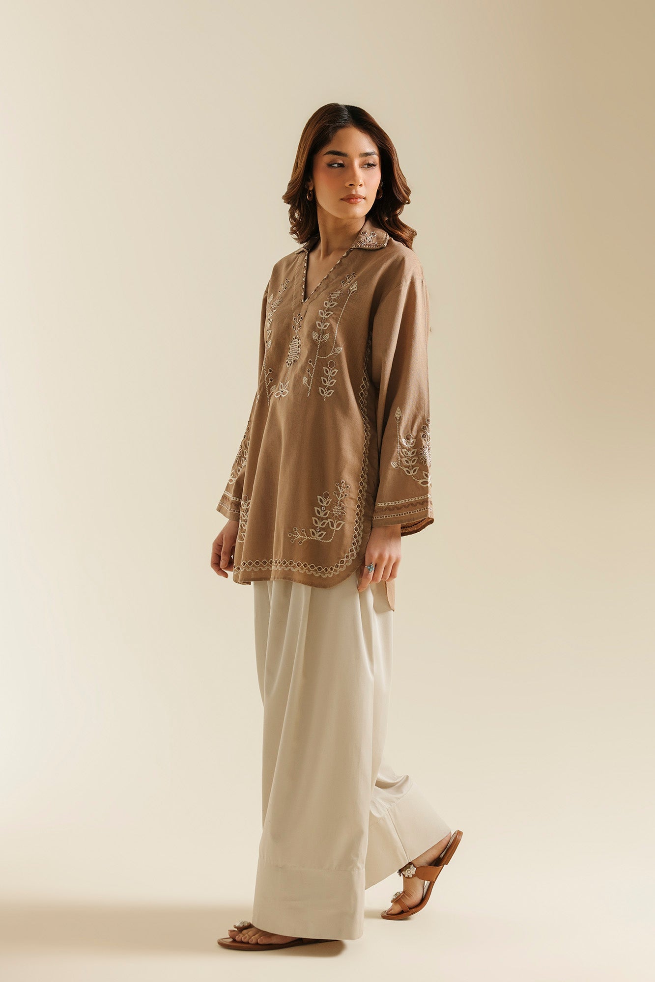 EMBROIDERED TOP (E0810/119/108)