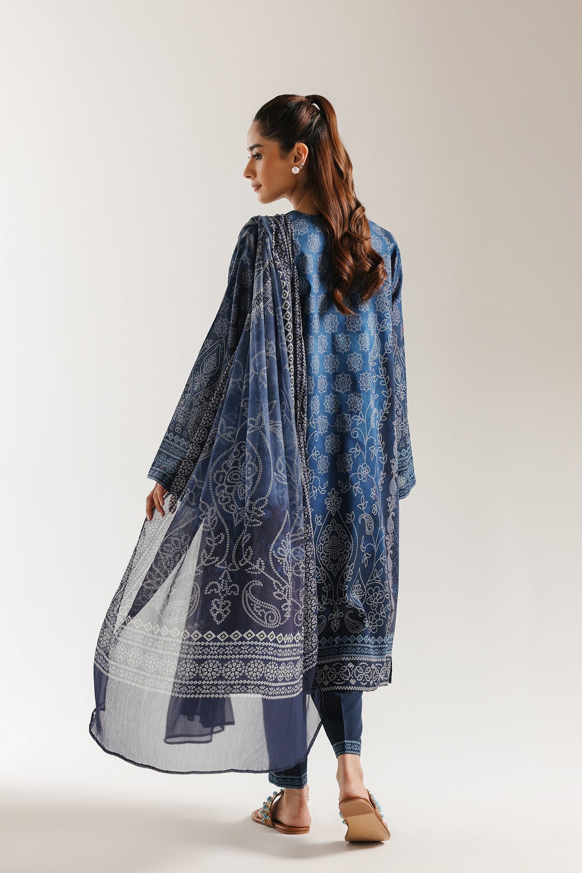 EMBROIDERED SUIT (E0828/203/622)