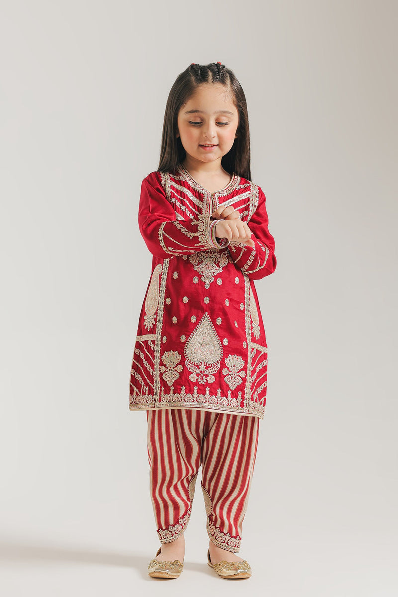 Dupatta : [+Rs.9,000]