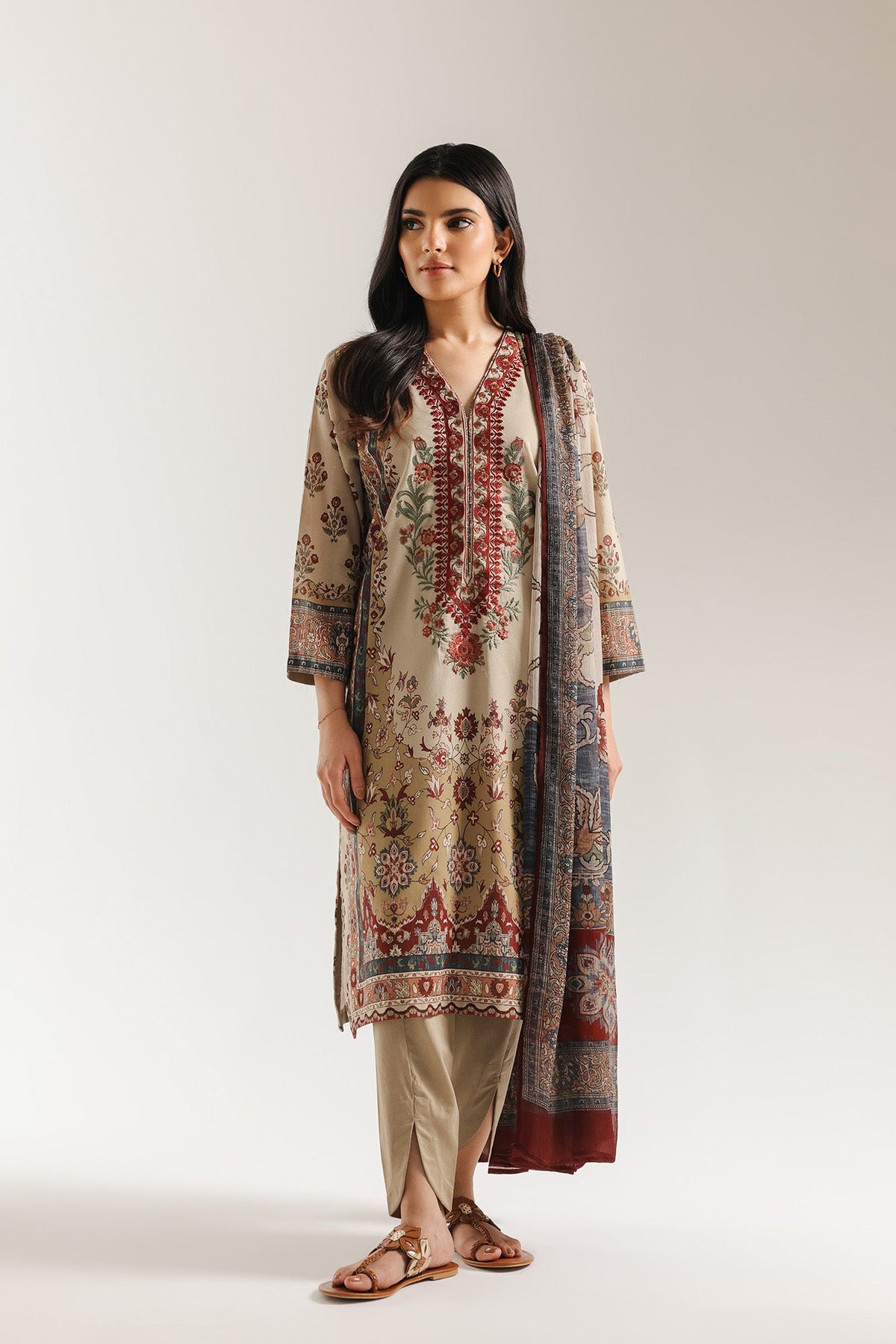 EMBROIDERED SUIT (E0829/203/007)