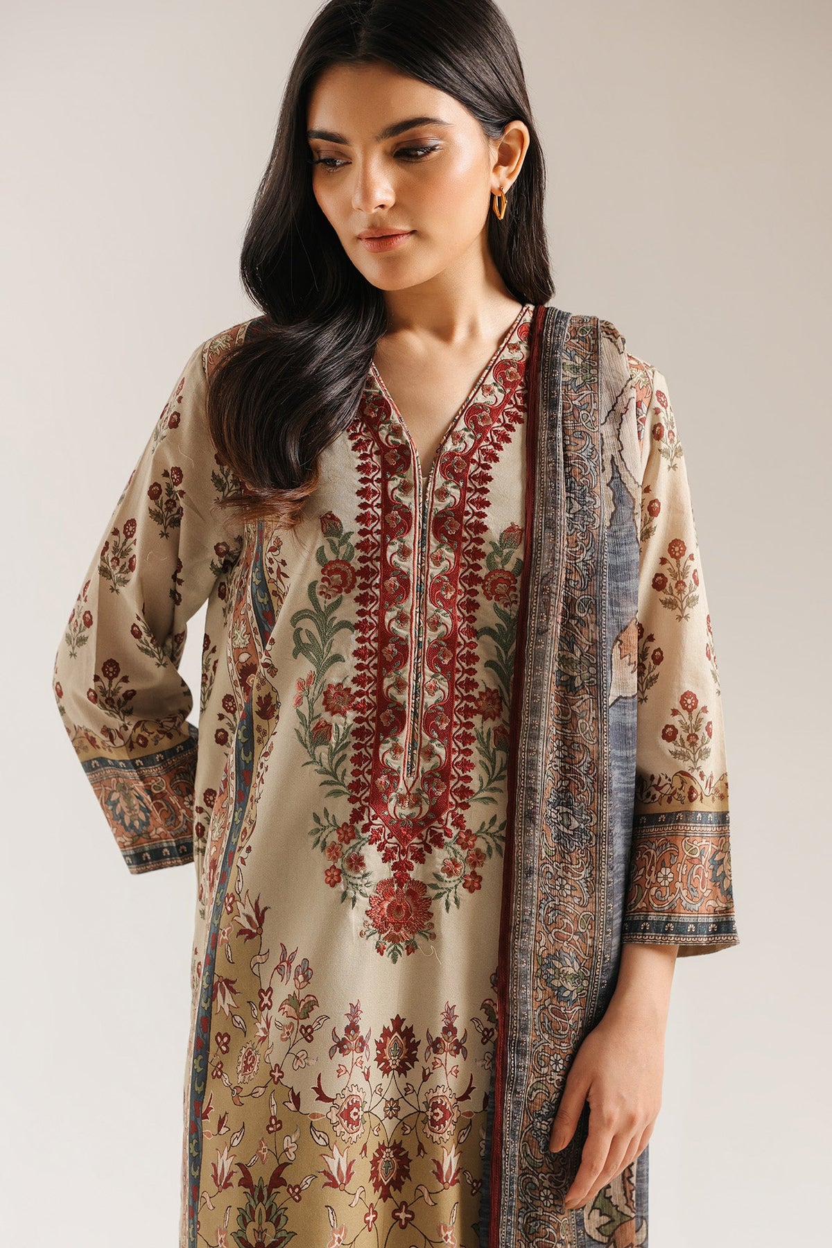 EMBROIDERED SUIT (E0829/203/007)
