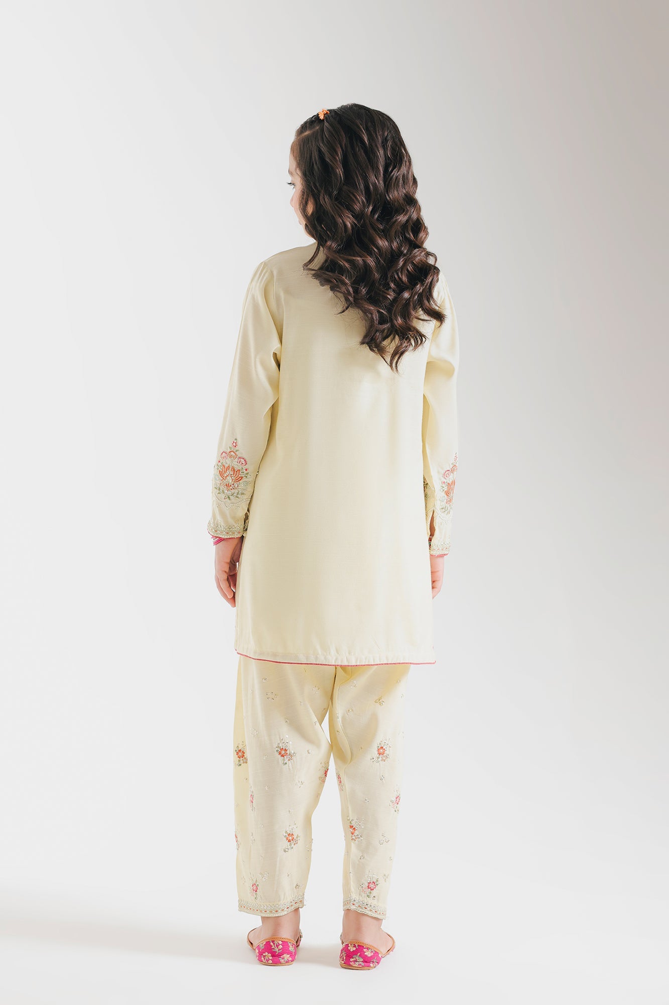 EMBROIDERED SUIT (E0836/404/110 E0836/304/110)
