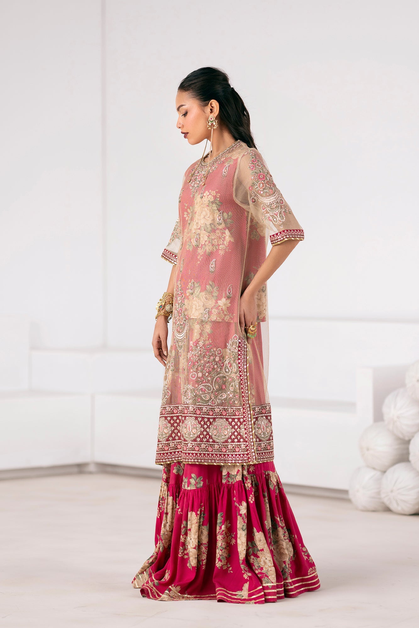 EMBROIDERED SUIT (E0841/104/006)