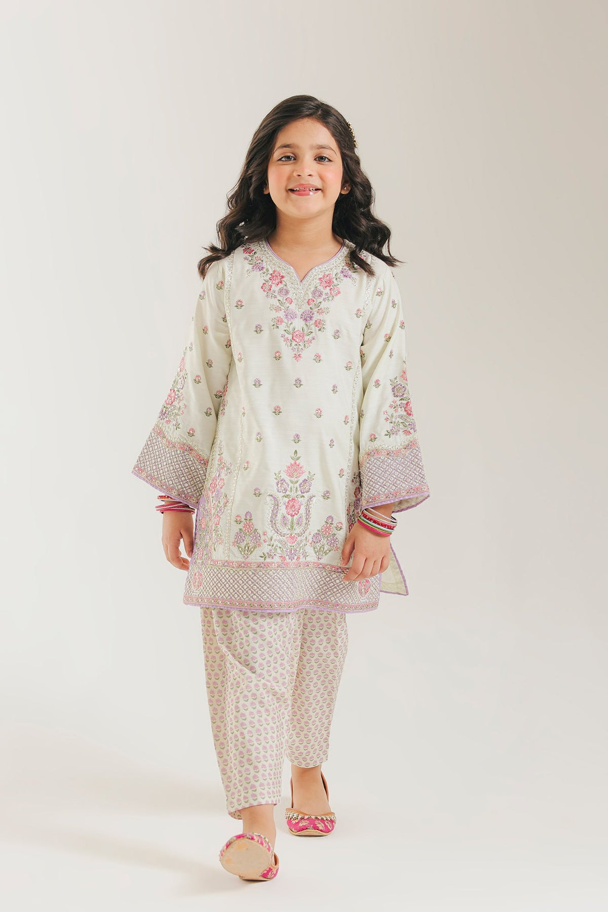 EMBROIDERED SUIT (E0842/404/003 E0842/304/003)
