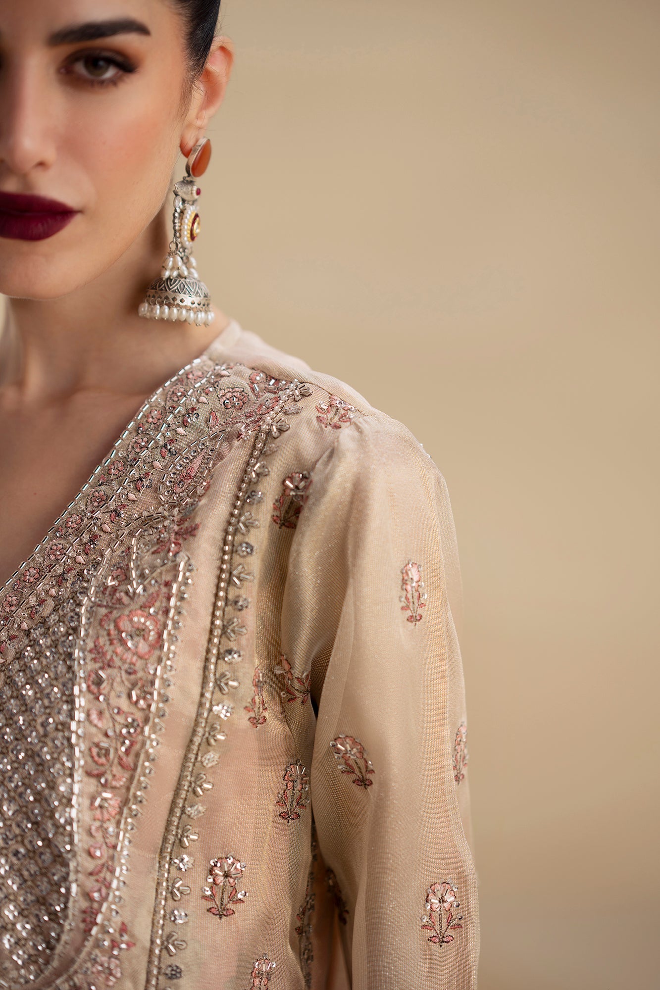 EMBROIDERED SUIT (E0843/104/131)