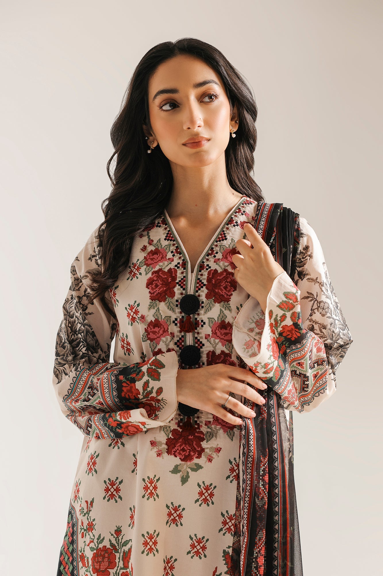 EMBROIDERED SUIT (E0848/203/005)