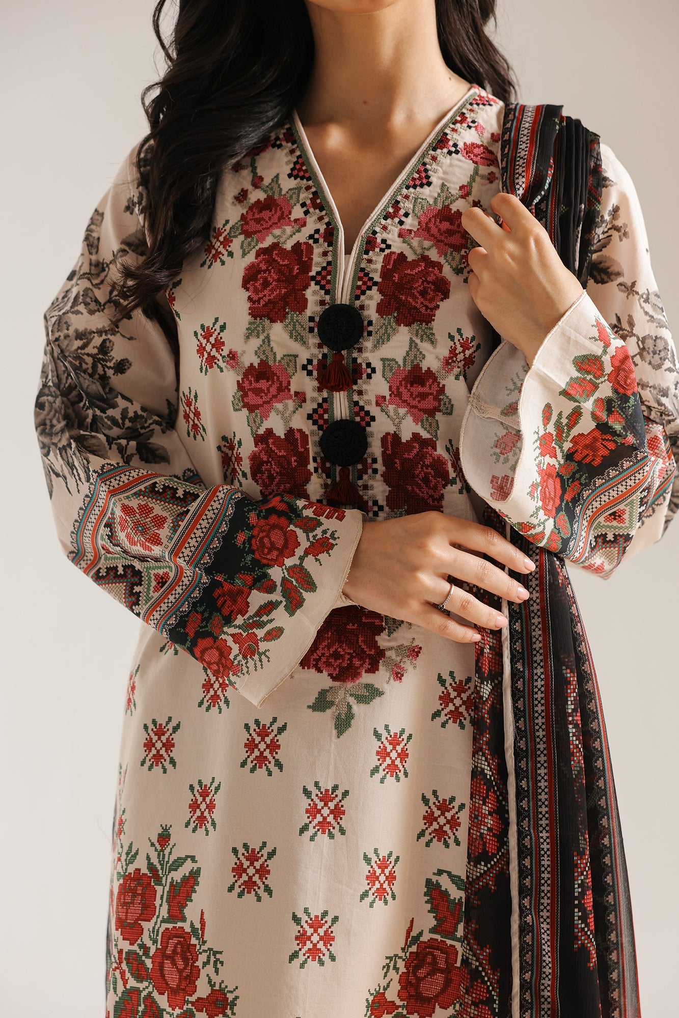 EMBROIDERED SUIT (E0848/203/005)