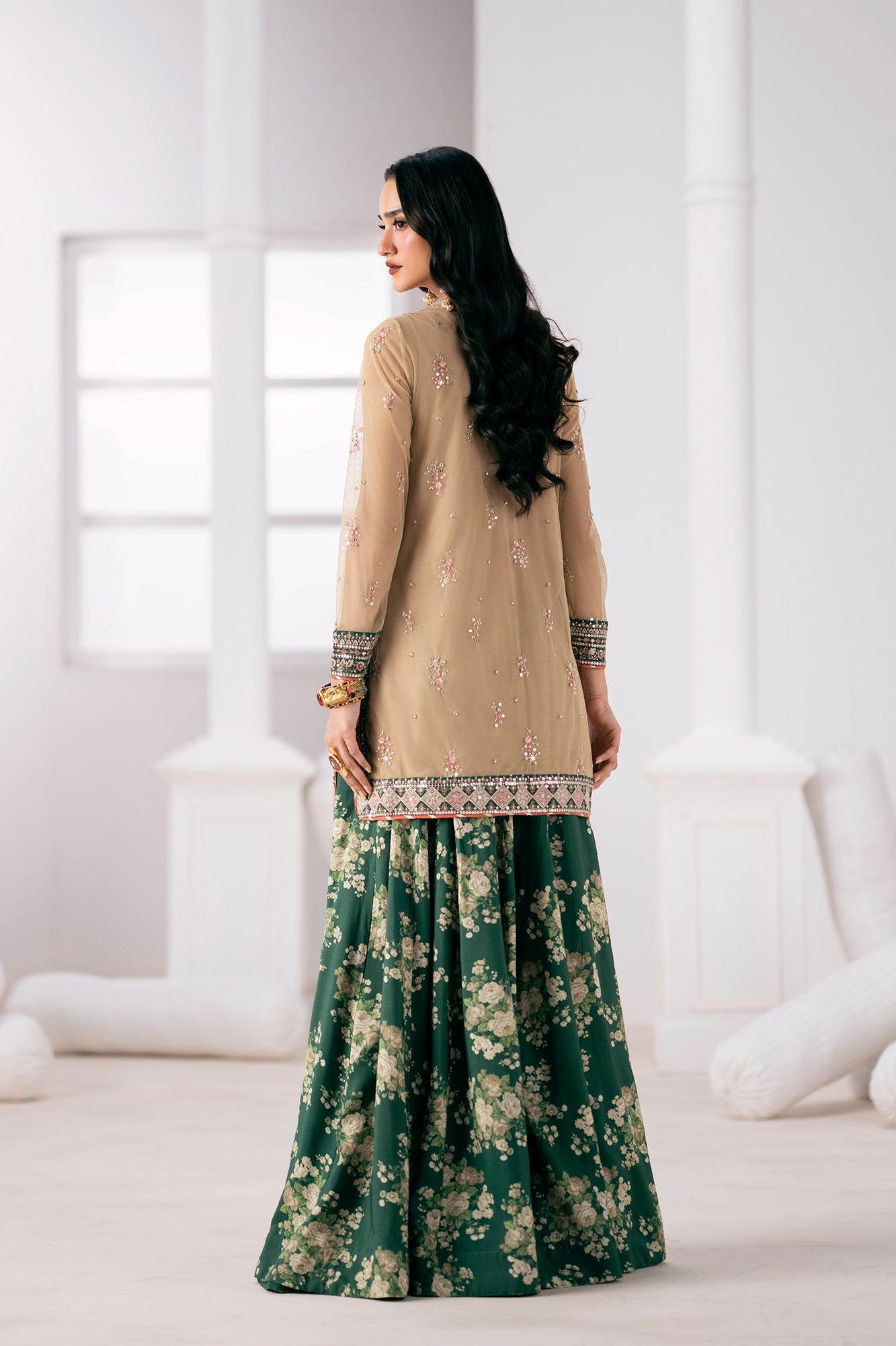 EMBROIDERED SUIT (E0853/104/007)