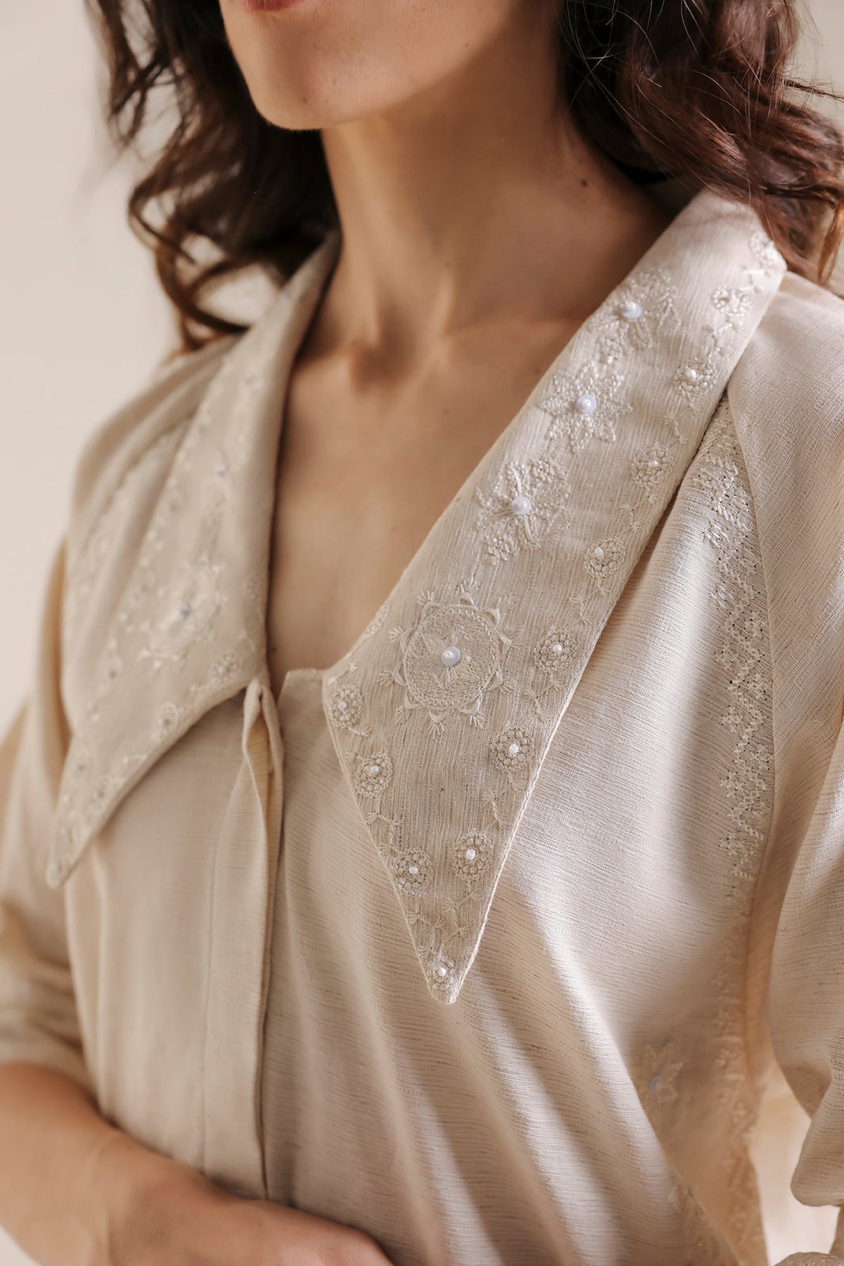 EMBROIDERED SUIT (E0866/119/004)