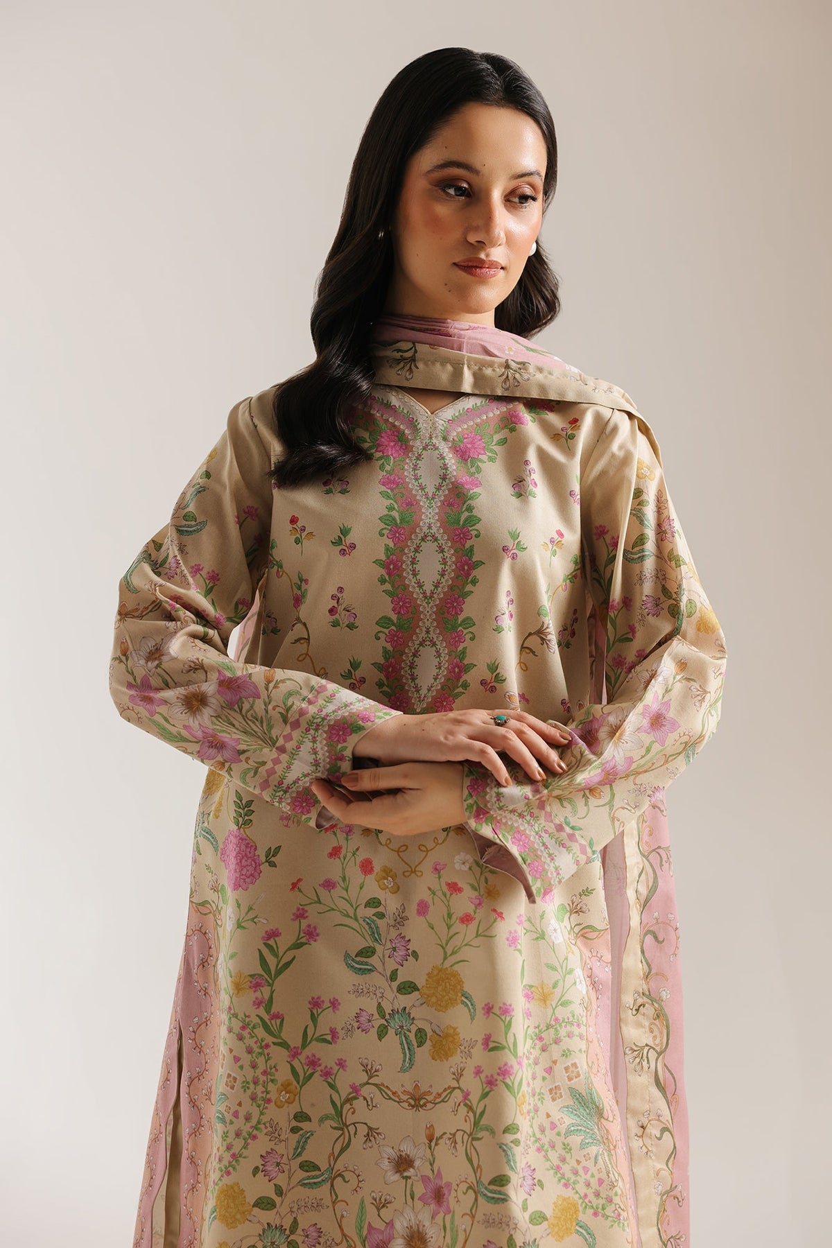 EMBROIDERED SUIT (E0875/202/112)