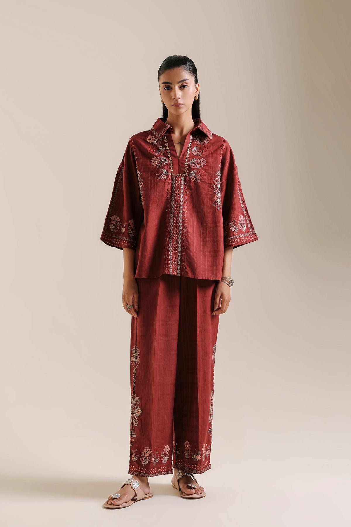 EMBROIDERED SUIT (E0877/119/304)