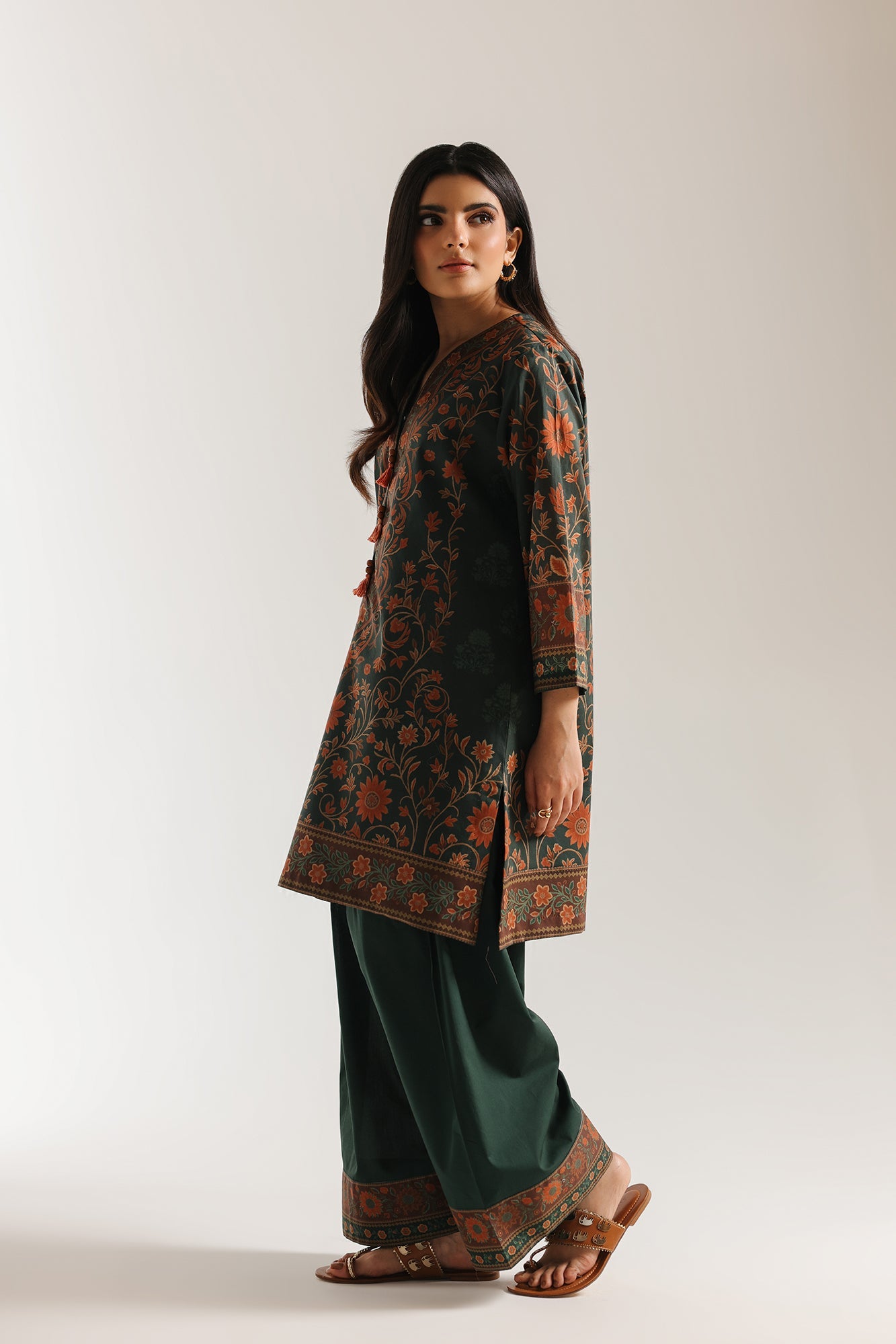 Embroidered Suit (E0885/202/705)